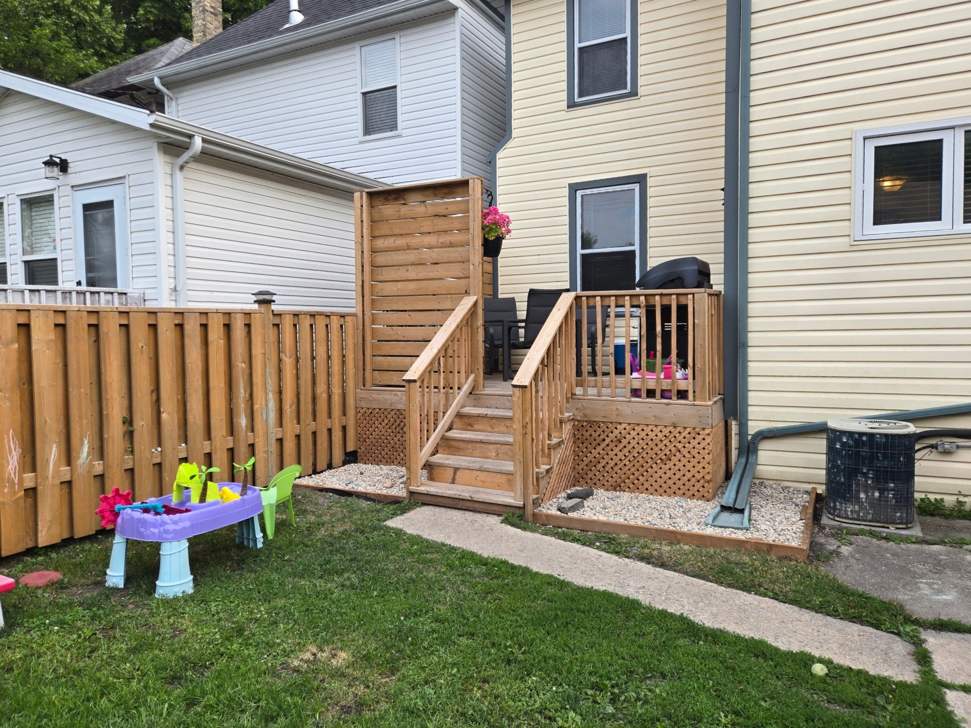 155 Lansdowne Avenue (9b) (5).JPG