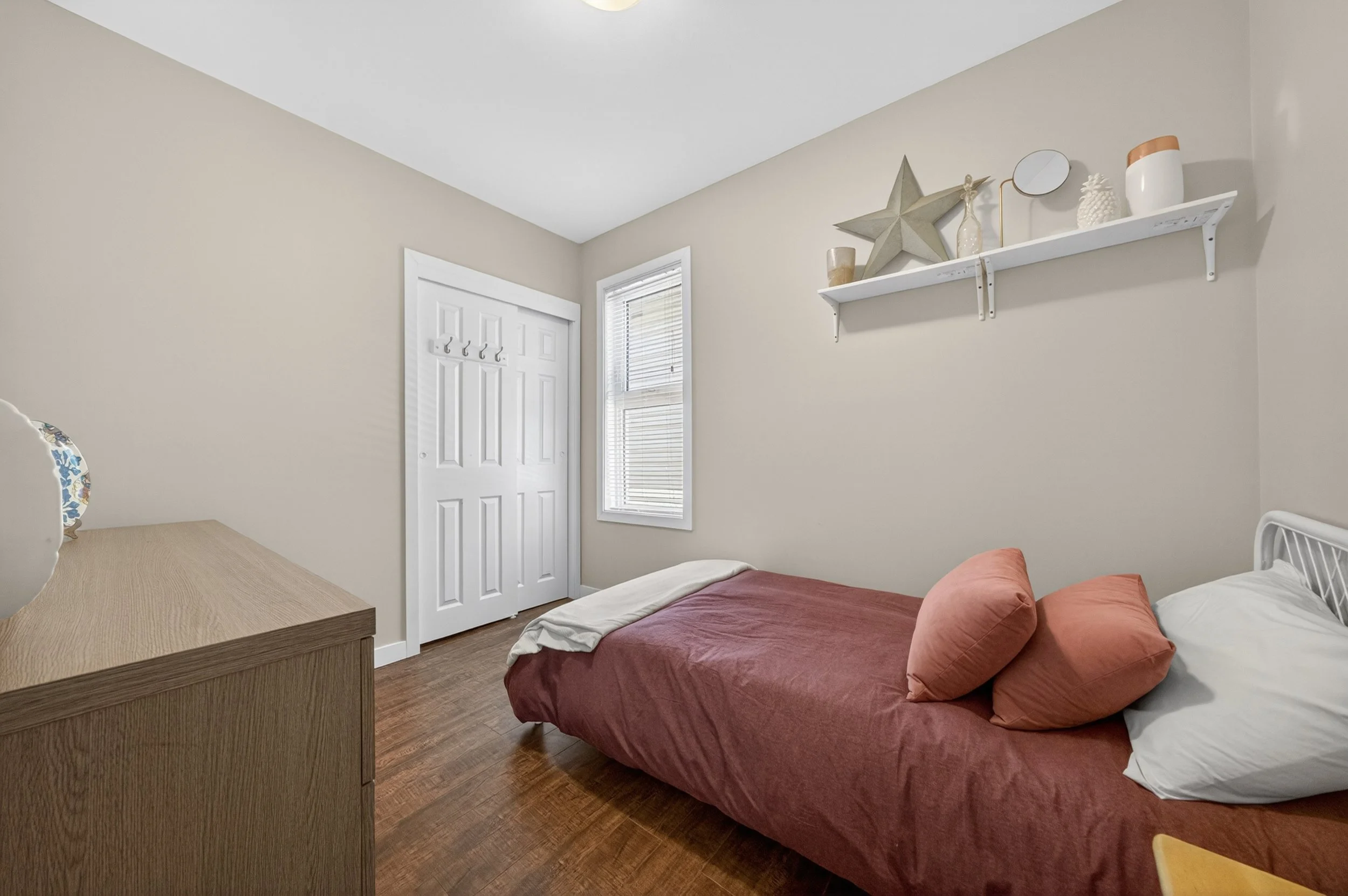 593 Alverstone Street (J) (2).jpg