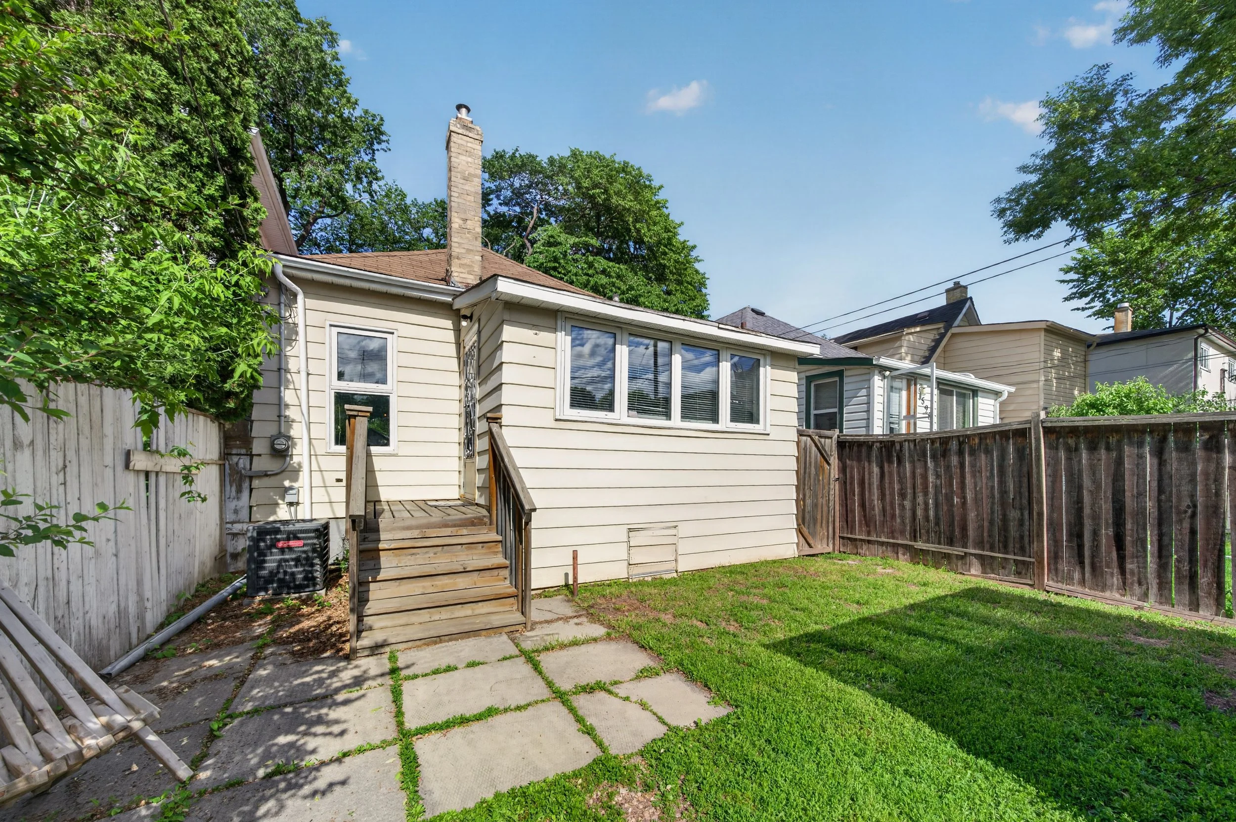593 Alverstone Street (V) (2).jpg
