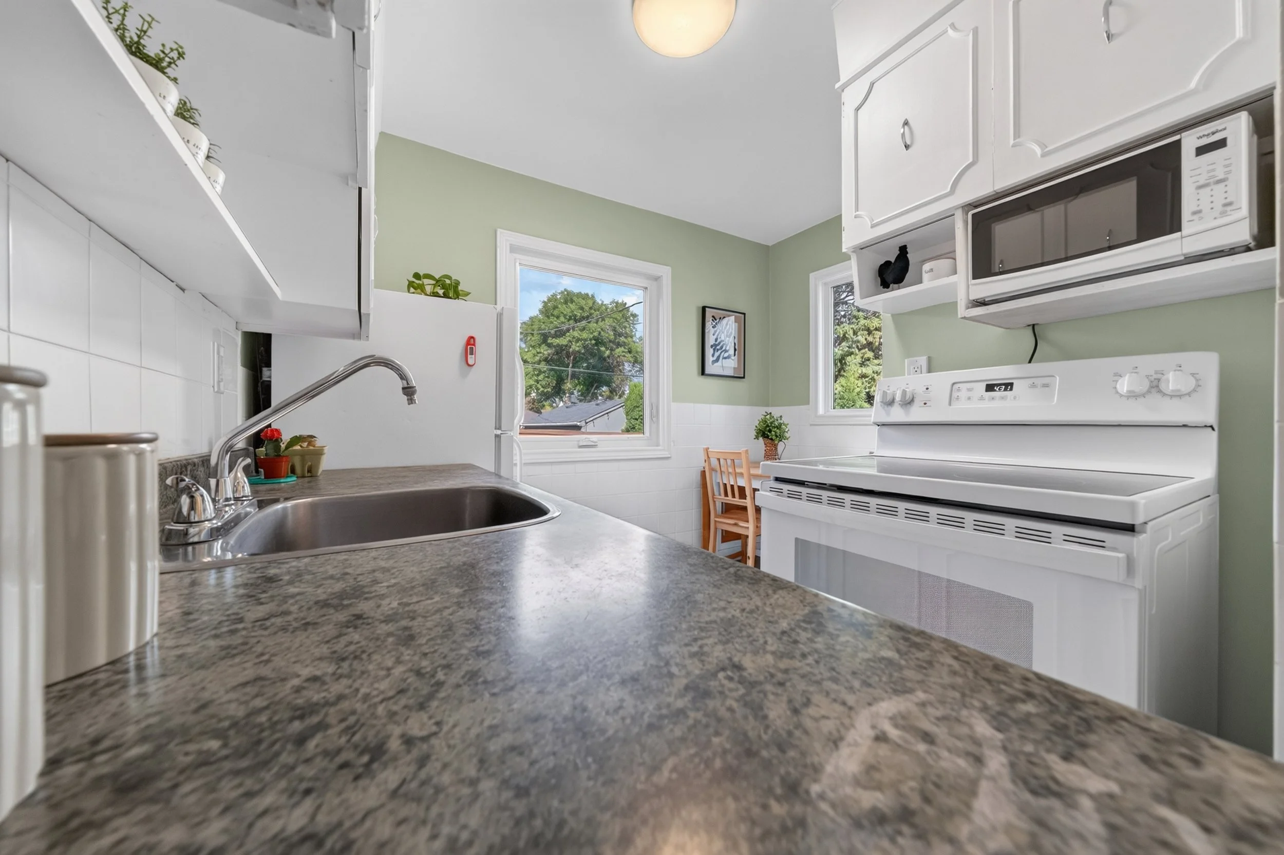 381 Smithfield Avenue (10).jpg