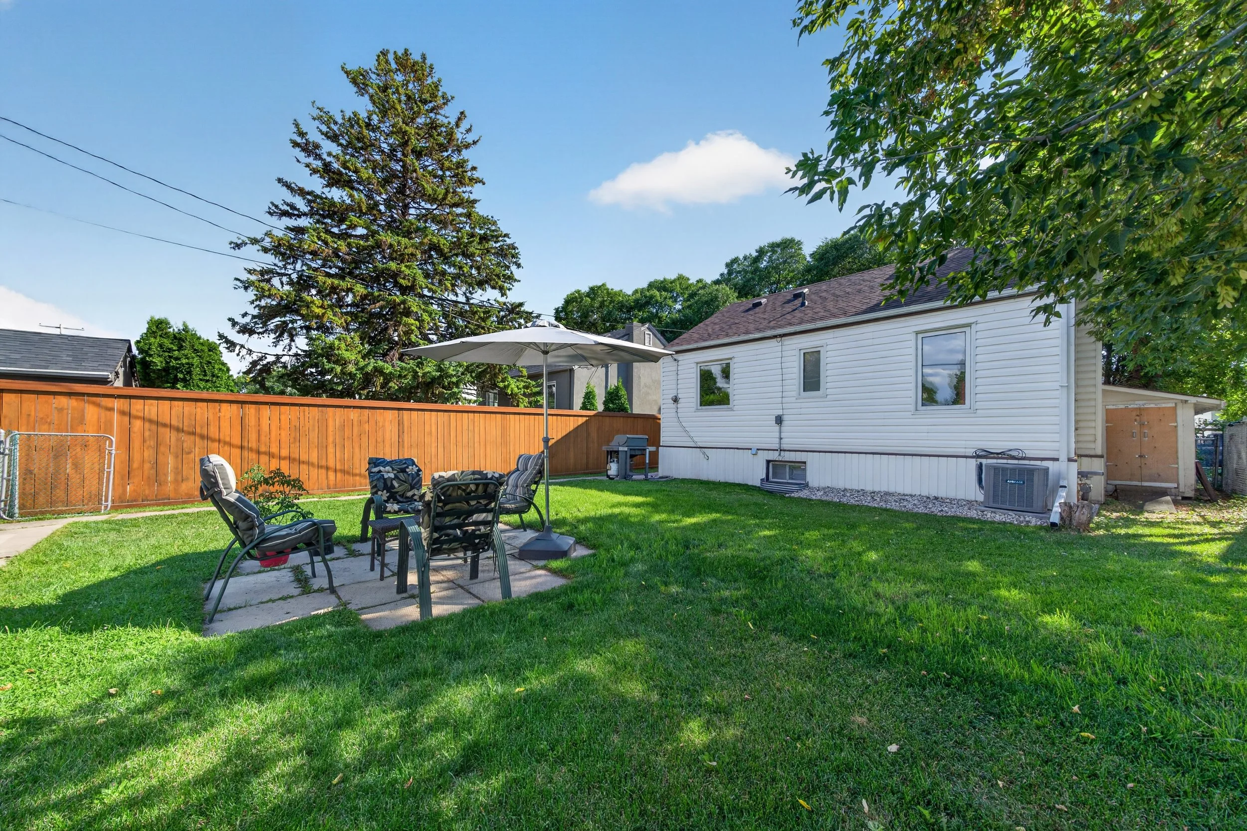 381 Smithfield Avenue (29).jpg