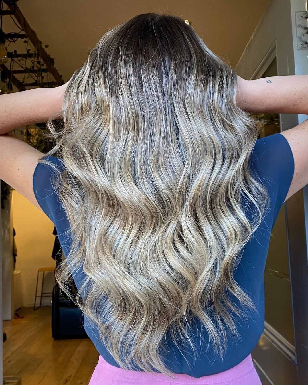 Obsessed with this stunning balayage ⭐️ By Jenna!

Come in and see Jenna for your next balayage appointment ✨

www.arrowtownhair.co.nz / 03 442 0515

#queenstown #queenstownhairstylist #queenstownsalon #arrowtownhair #hairsalon #balayage #blonde #hig