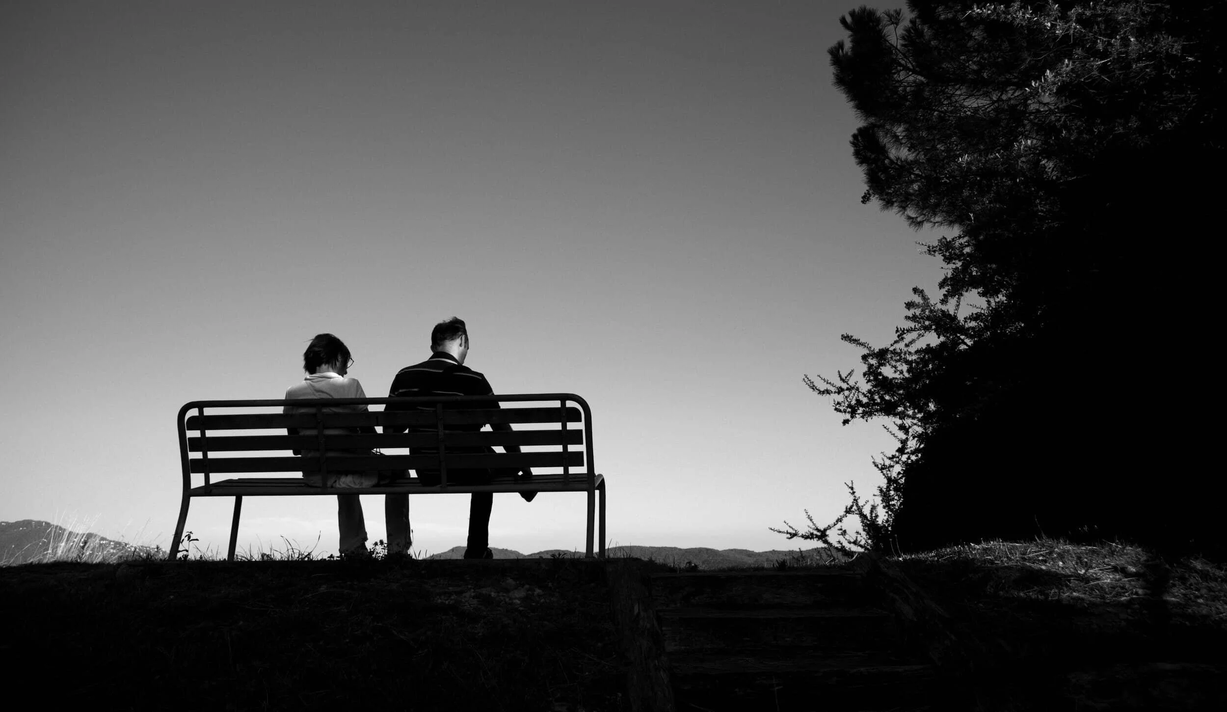 couple-bench.jpeg