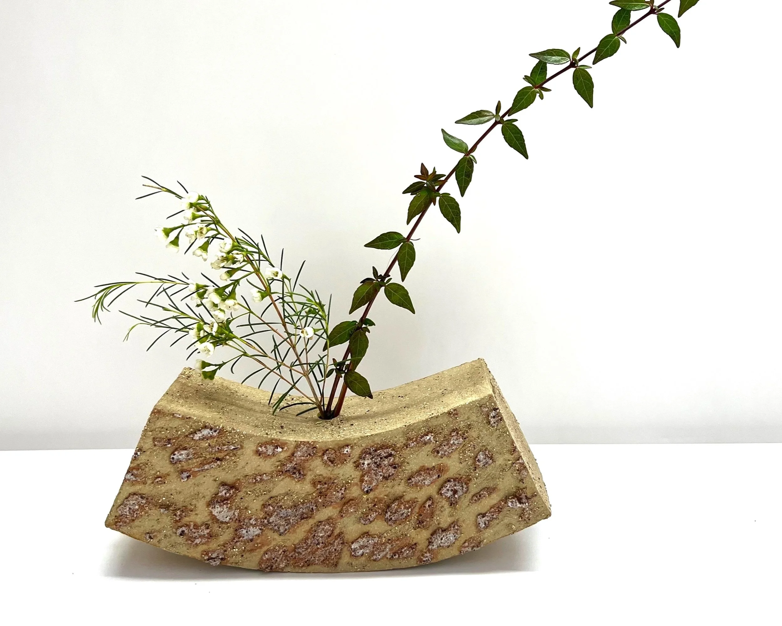  Crank clay and mixed Raku clays with white barium glaze  1 hole  L24.5cm x H10.5cm x D6cm   