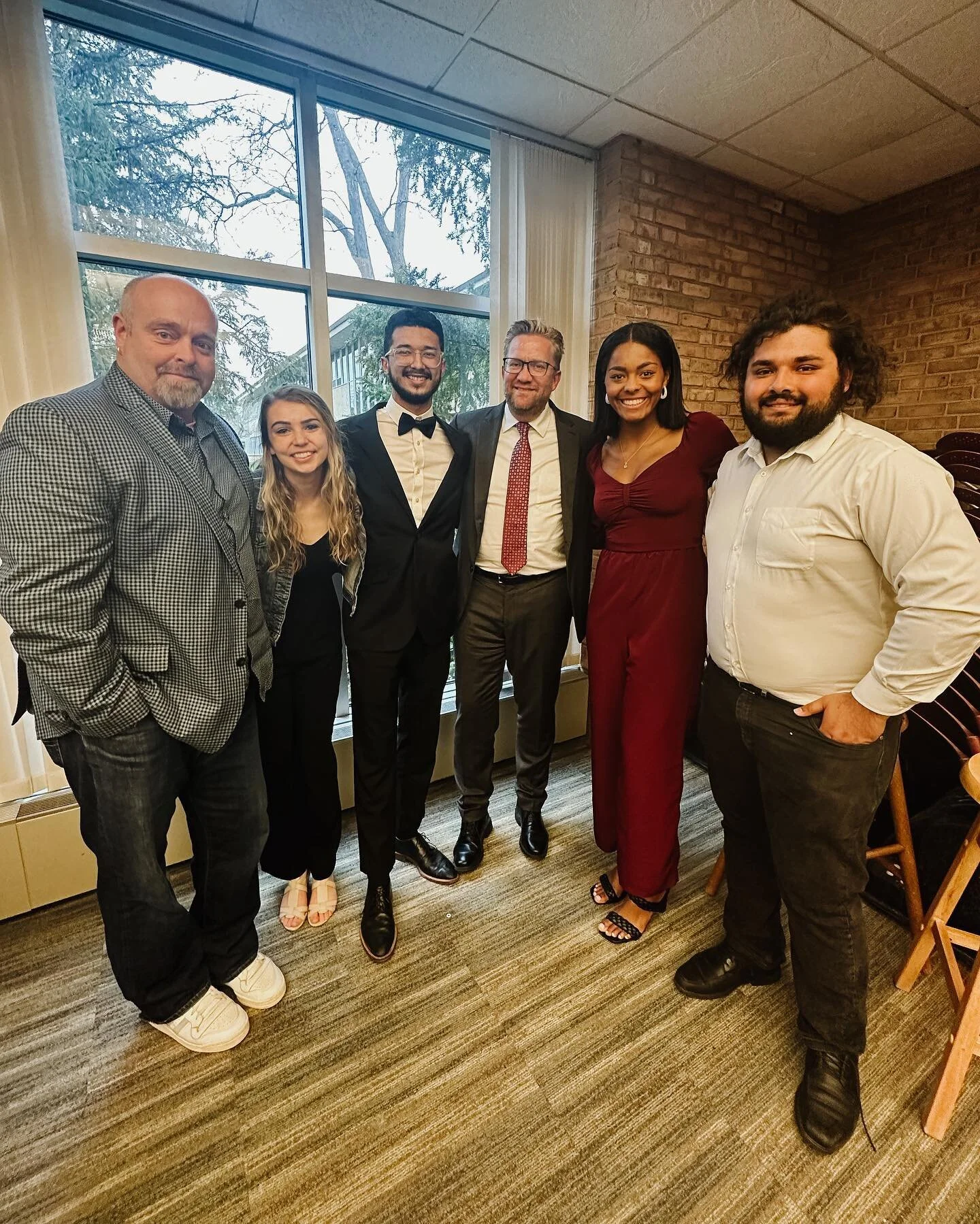 That’s a wrap! 2023-2023 Student Senate end of the year banquet PLUS swearing in of our New Student Body President, 2 Vice Presidents, and 1 Senator! We have a night packed with lots of fun!