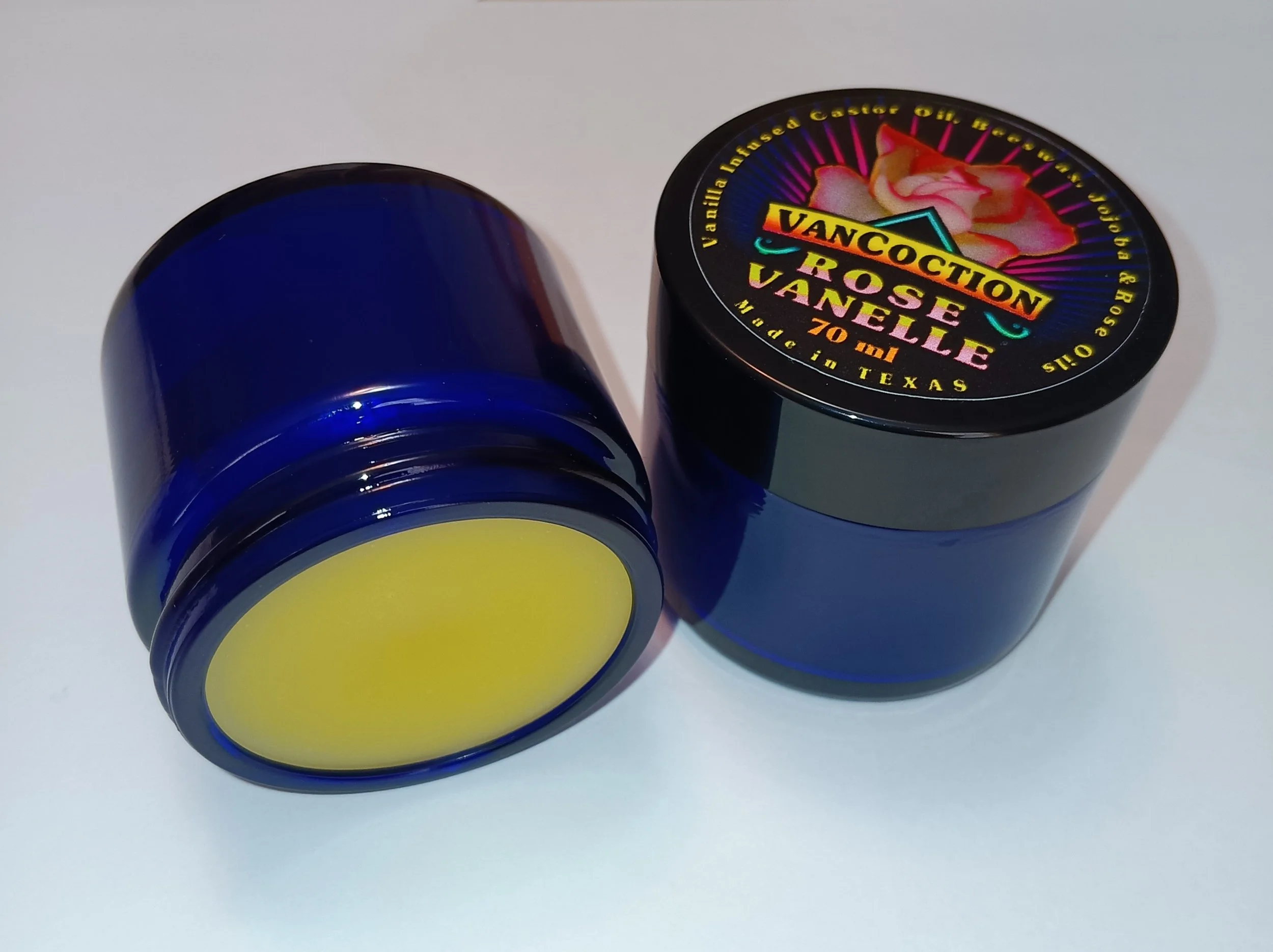 RSVN 70ml Black lid.jpg