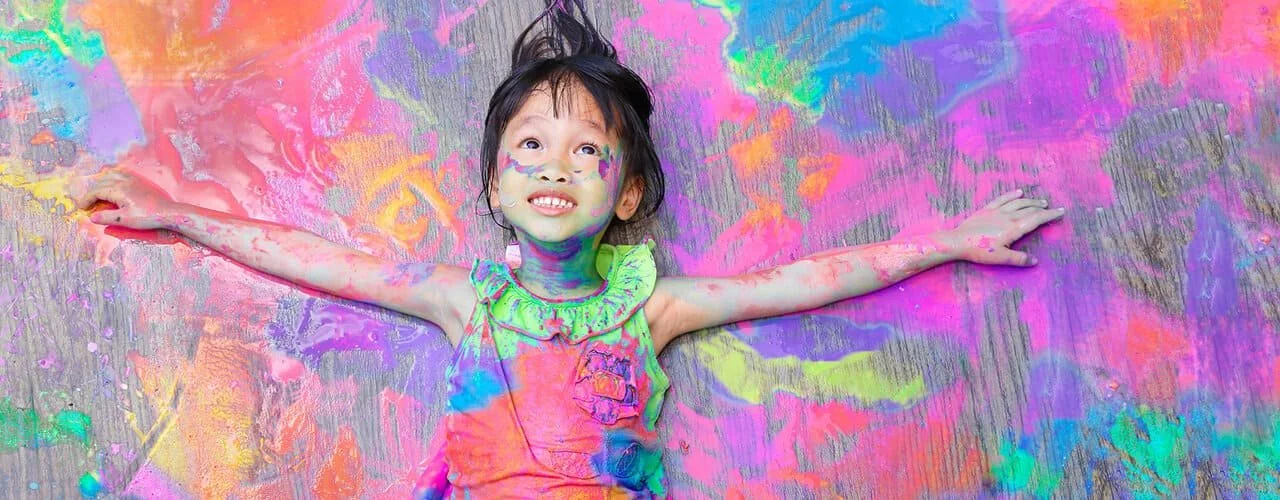 Actividad para niños, pintar con nuestro cuerpo