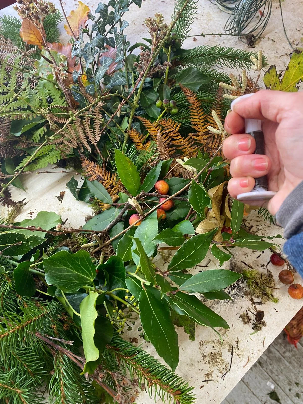 wreath making.jpg