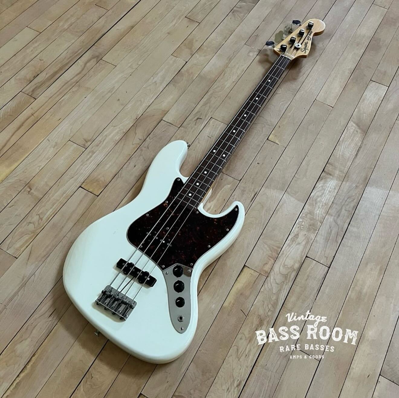 A lovely &lsquo;83 Squier by Fender JV-serial &lsquo;62 Jazz Bass model SJB55 in excellent, 100% original condition and in perfect working order. One of the storied &ldquo;Japanese Vintage&rdquo; (JV) instruments which launched Fender Japan These are
