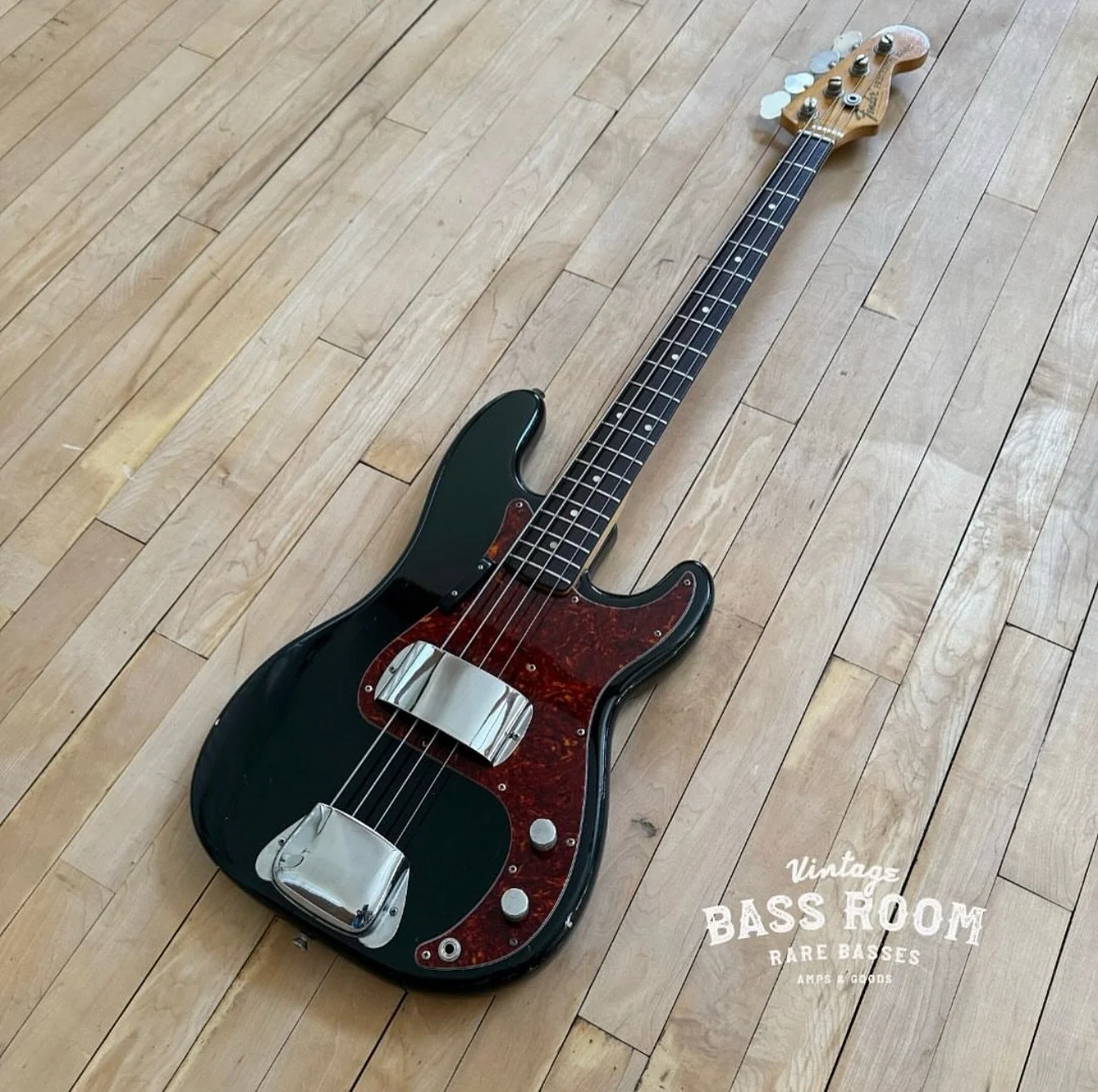 Another killer bass, this time it&rsquo;s a 1973 Fender Precision. What a peach!

Here at Vintage Bass Room we carry one of the best collections of vintage and rare basses in the U.K. We also offer U.K. and EU delivery too using our own courier to en