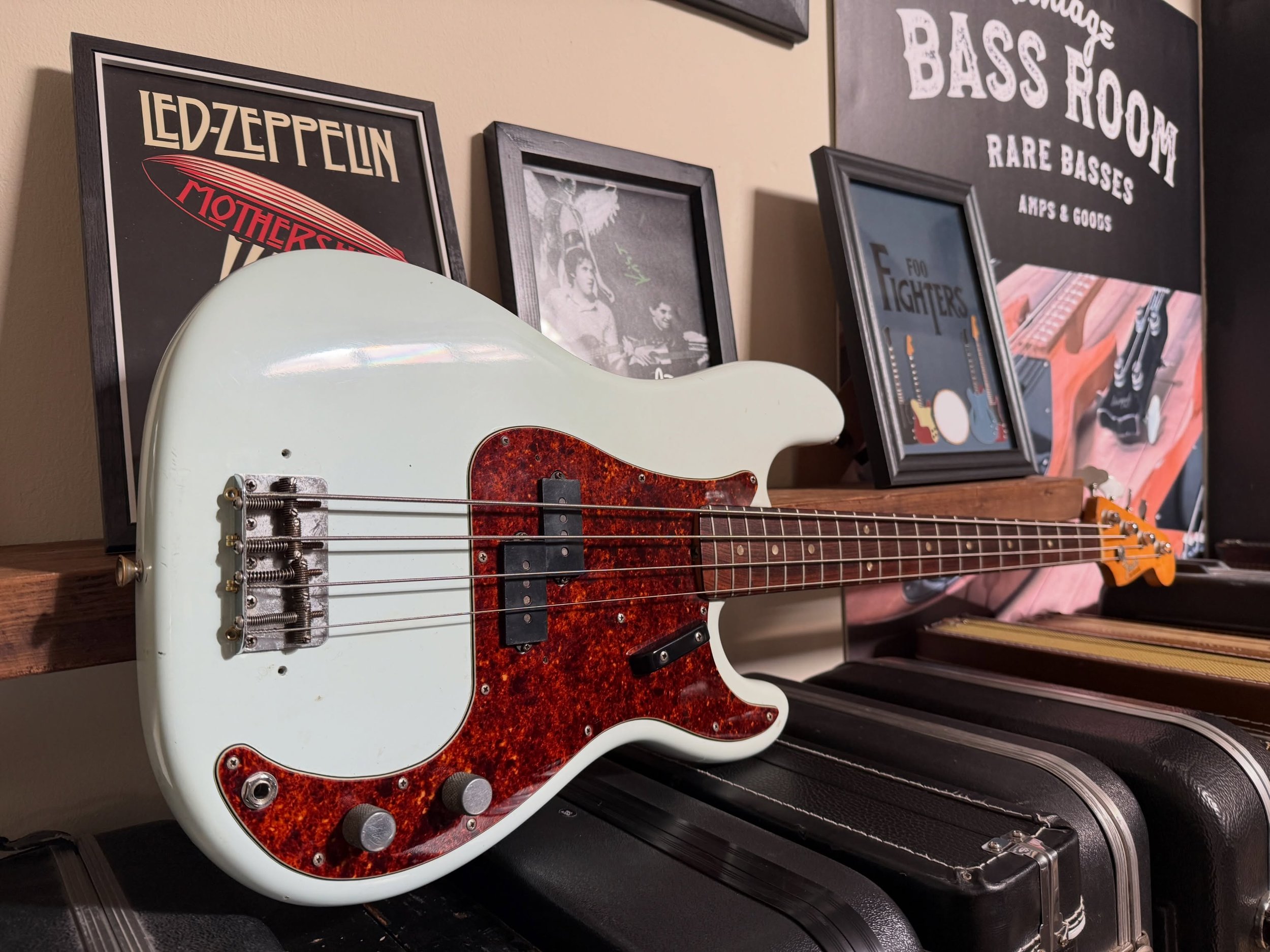 Today is a &lsquo;66 P bass kinda day! Ok so she&rsquo;s a refin but who actually cares? It&rsquo;s possibly my favourite era with the slightly hotter overwound pick up. She&rsquo;s all packed up and coming with me to rehearsals tonight too. These th