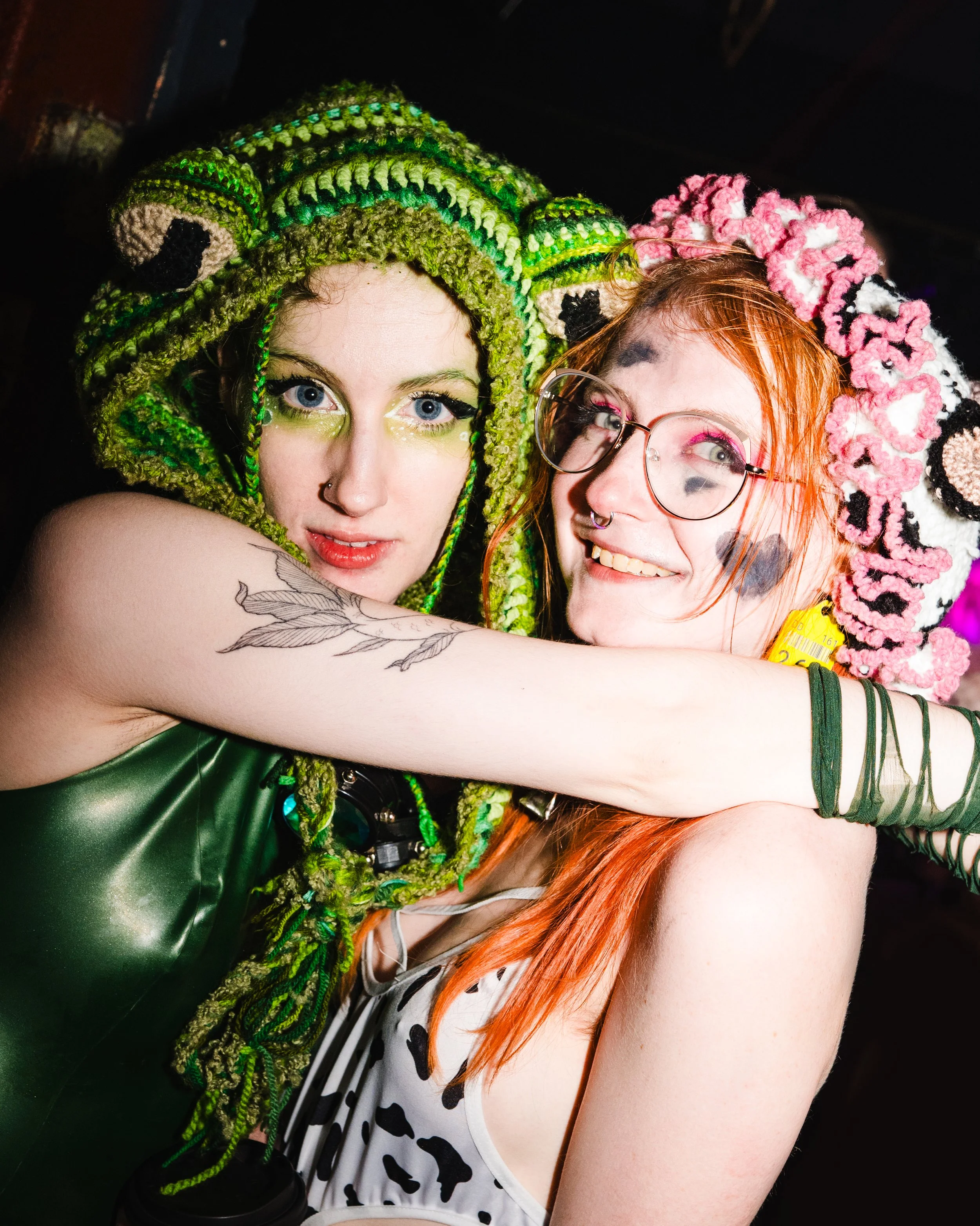PINKY-PROMISE-MAY26-CROWD-49.jpg