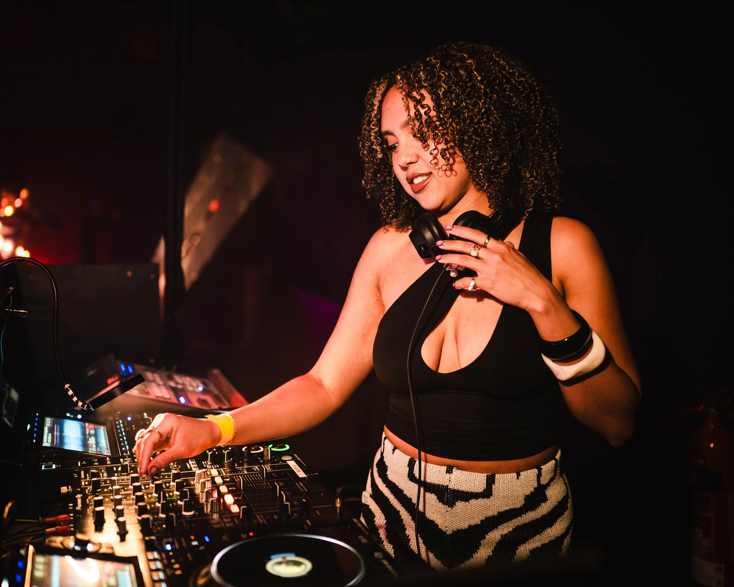 PINKY-PROMISE-DJ_S-3.jpg