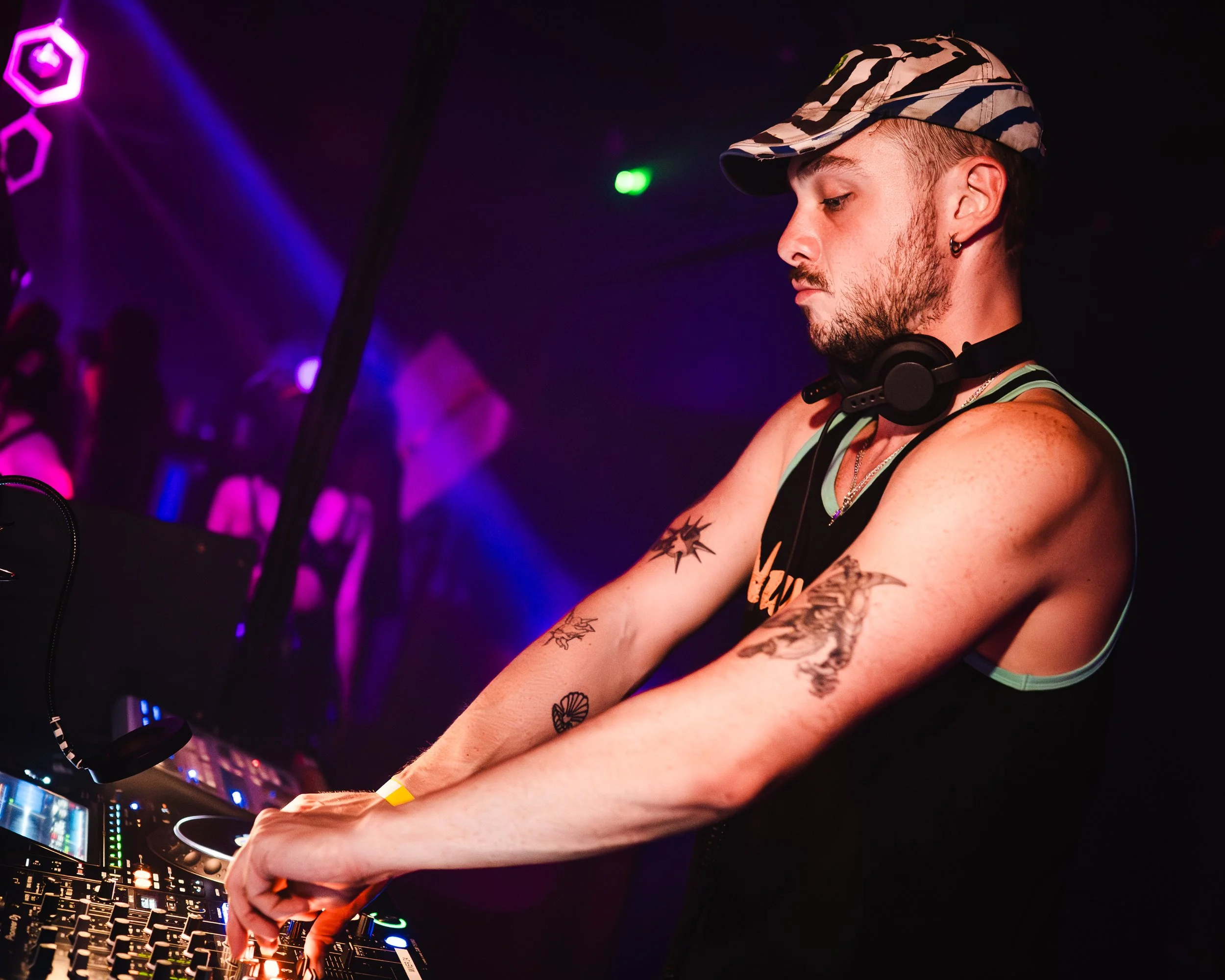 PINKY-PROMISE-DJ_S-11.jpg