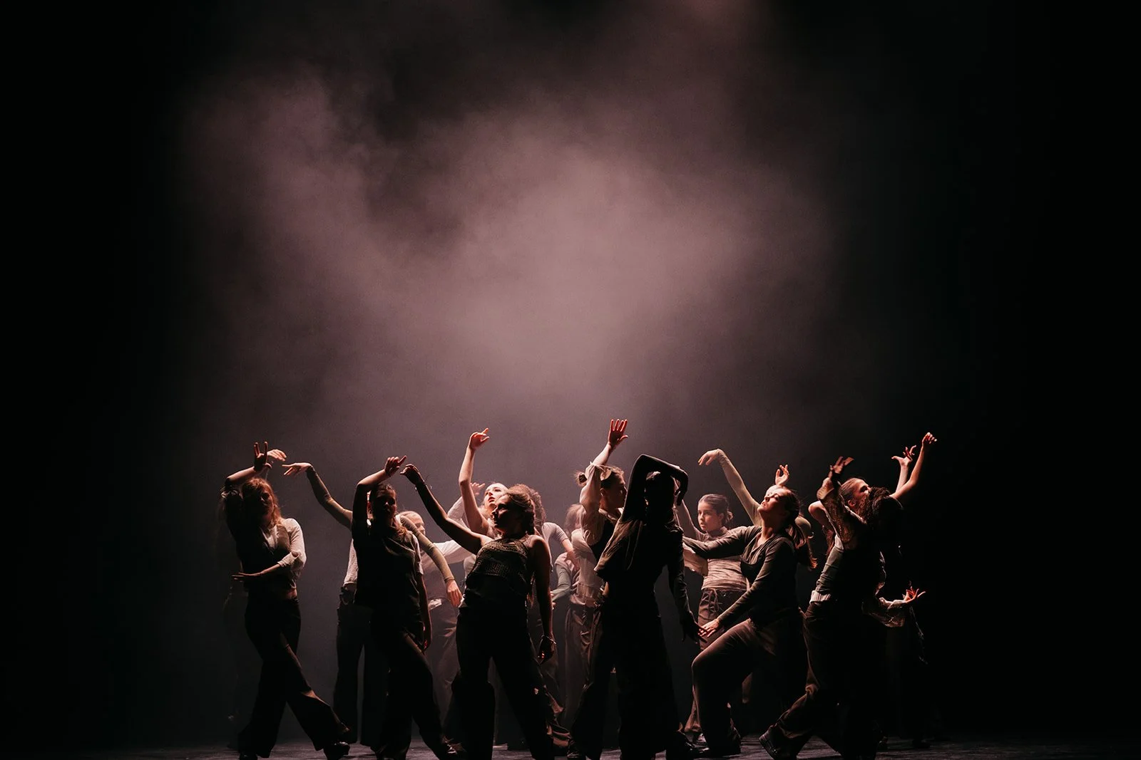 Byve.BYMVH.UrbanDanceStudioshow3-06175.jpg