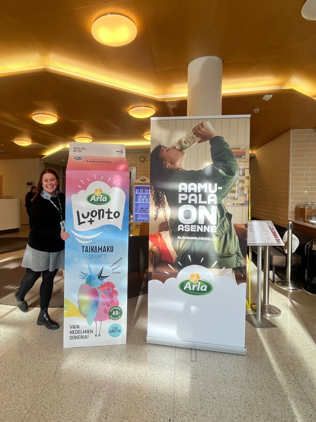 betina ja banderolli.jpeg