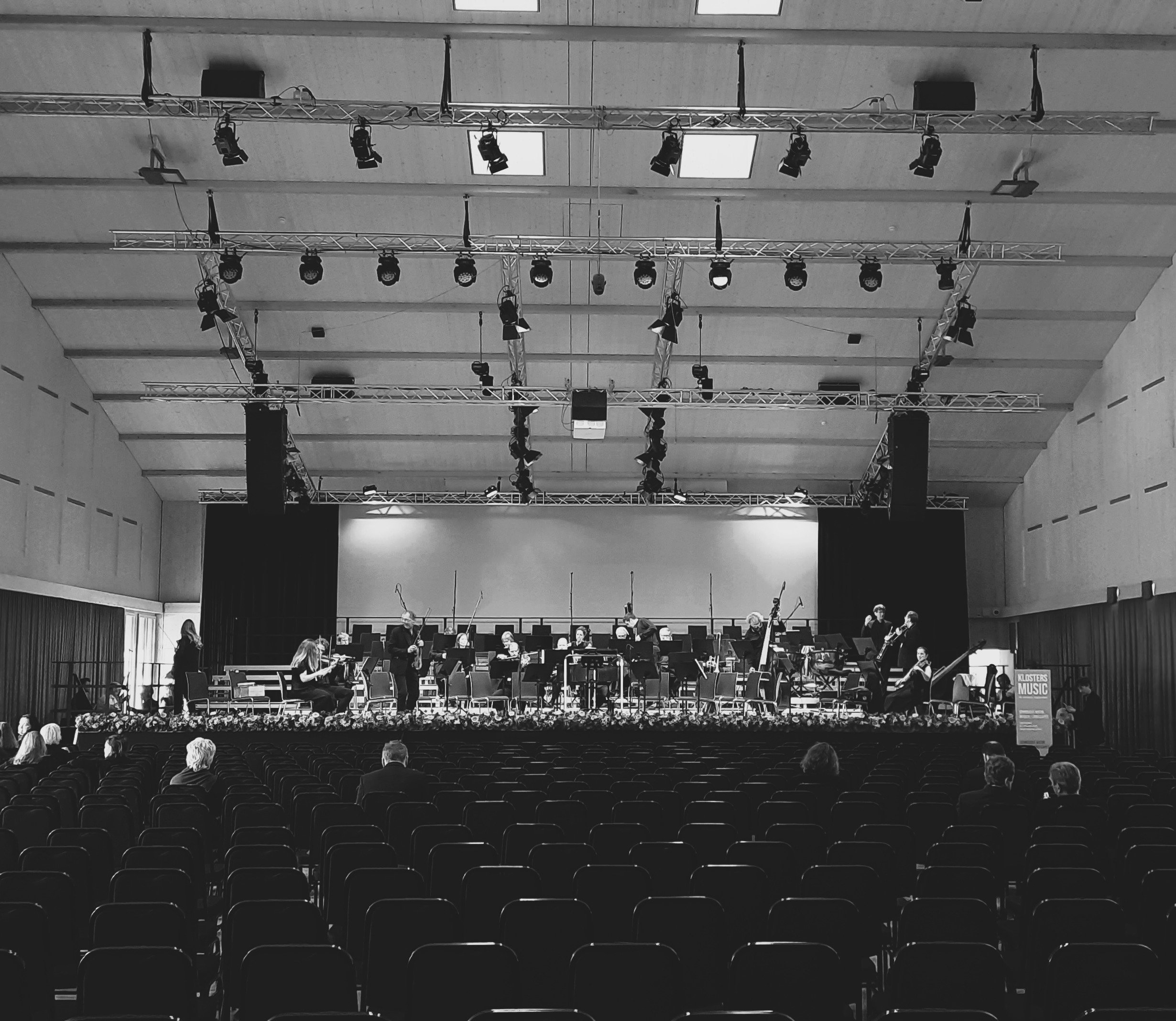 2023.07 Klosters Music Chor des Bayerischen Rundfunks Kammerorchester Basel Hillebrand Schmitt Boesch Antonini Arena Klosters 