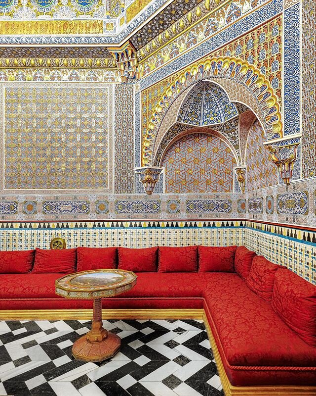 🤴Kings were the Kings staying at home; now we have to find the way to be the Kings of ours. Part II #stayathome
-
📌The Arabic Cabinet.  Royal Palace of Aranjuez.
-Created between 1848 and 1850 in the private apartment of the Consort King, as a &ldq