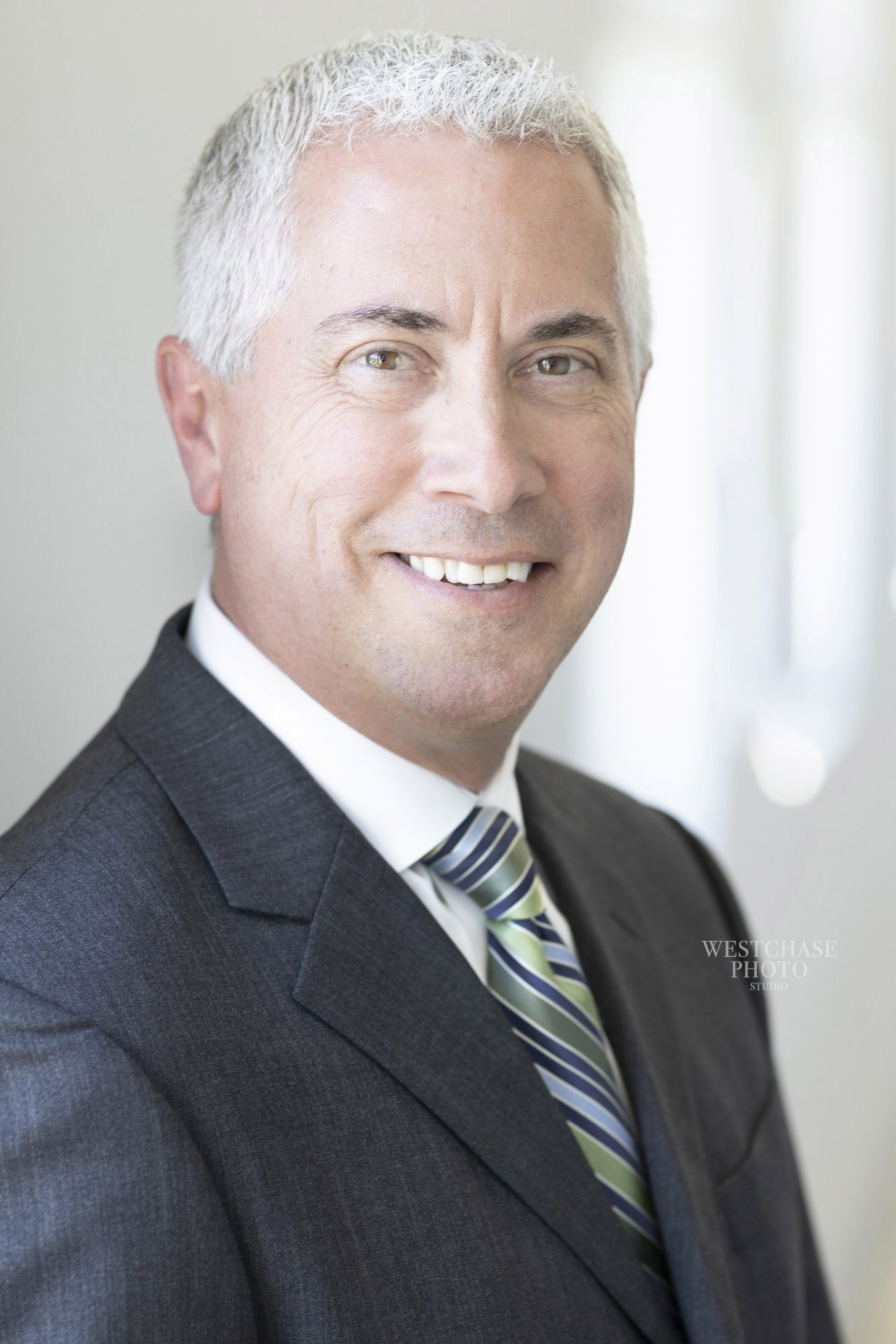headshot-man-westchase-photo-studio-tampa.jpg