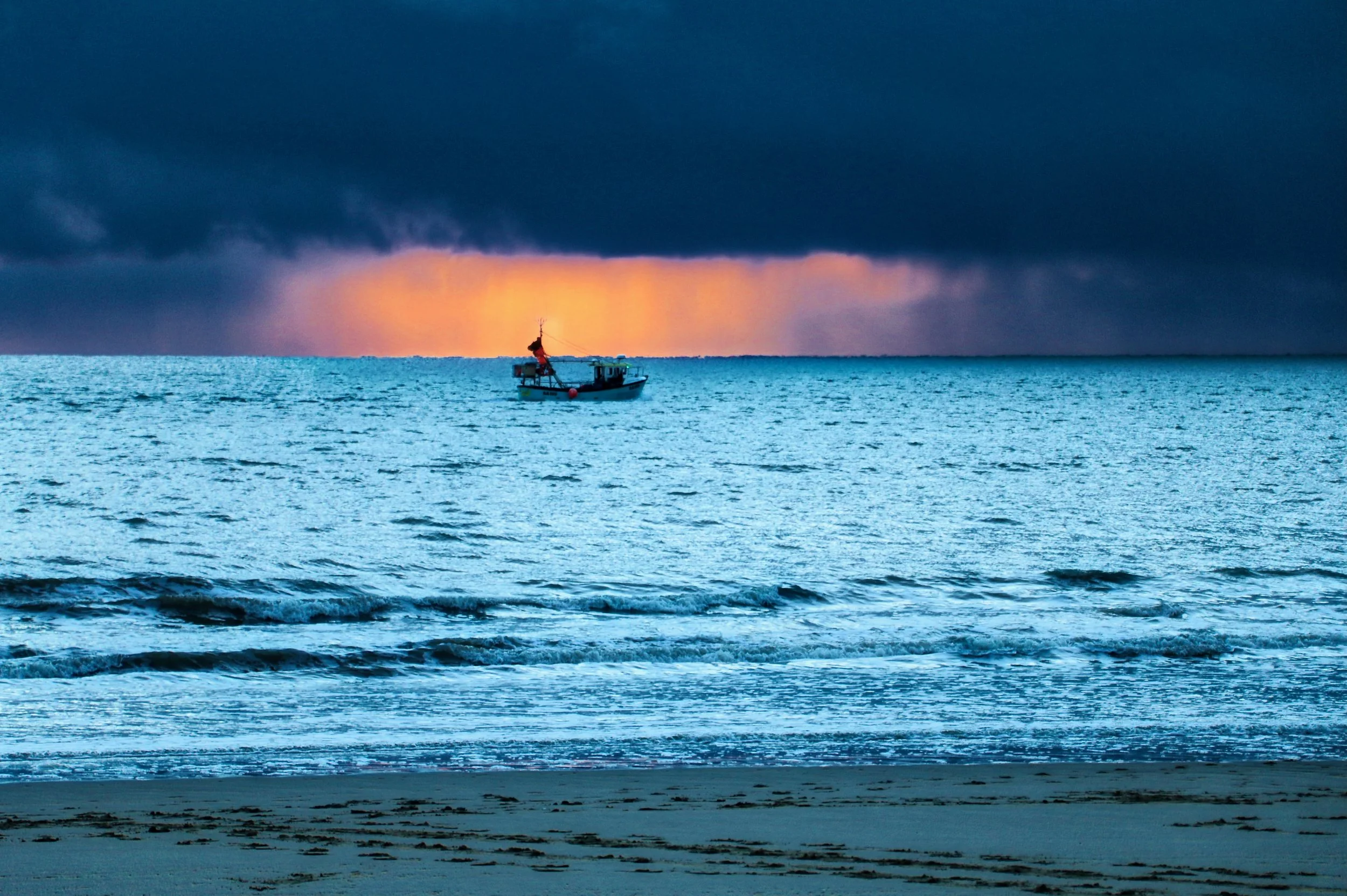  Three Cliffs Bay, 27 December 2022 