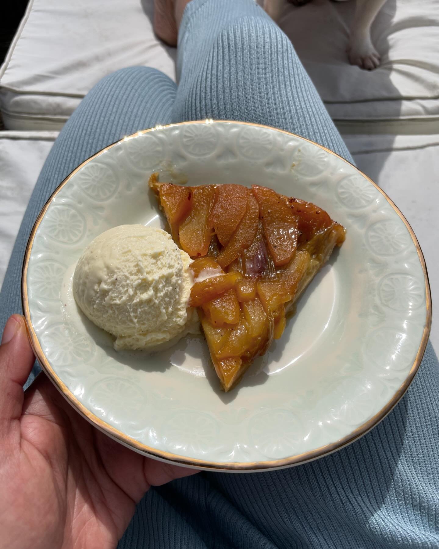 My first ever tarte tatin! That last step is a real nail biter and I had to have @steveashtonjones do it because the pan was so freakin heavy but alas it was a success. I made everything from scratch, the pastry (even though I cringe getting flour un