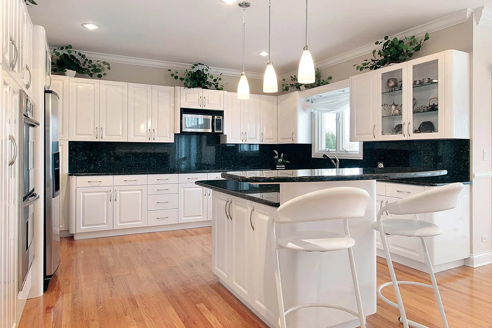 Kitchen Design Trends: Four Inch or Full Height Stone ...
