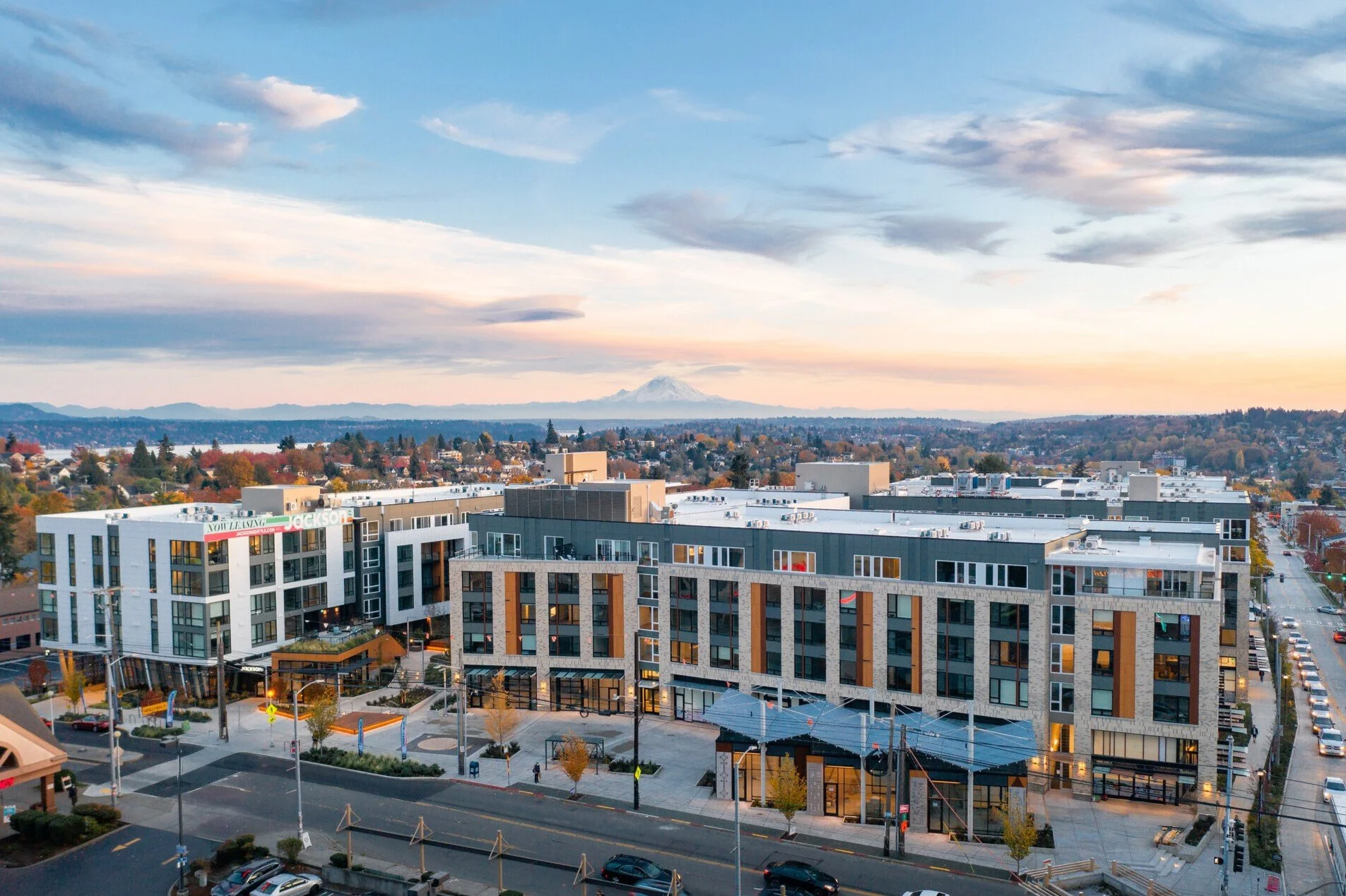  JACKSON 
532 Unit Mixed-Use 
Seattle, WA 
$173,000,000 