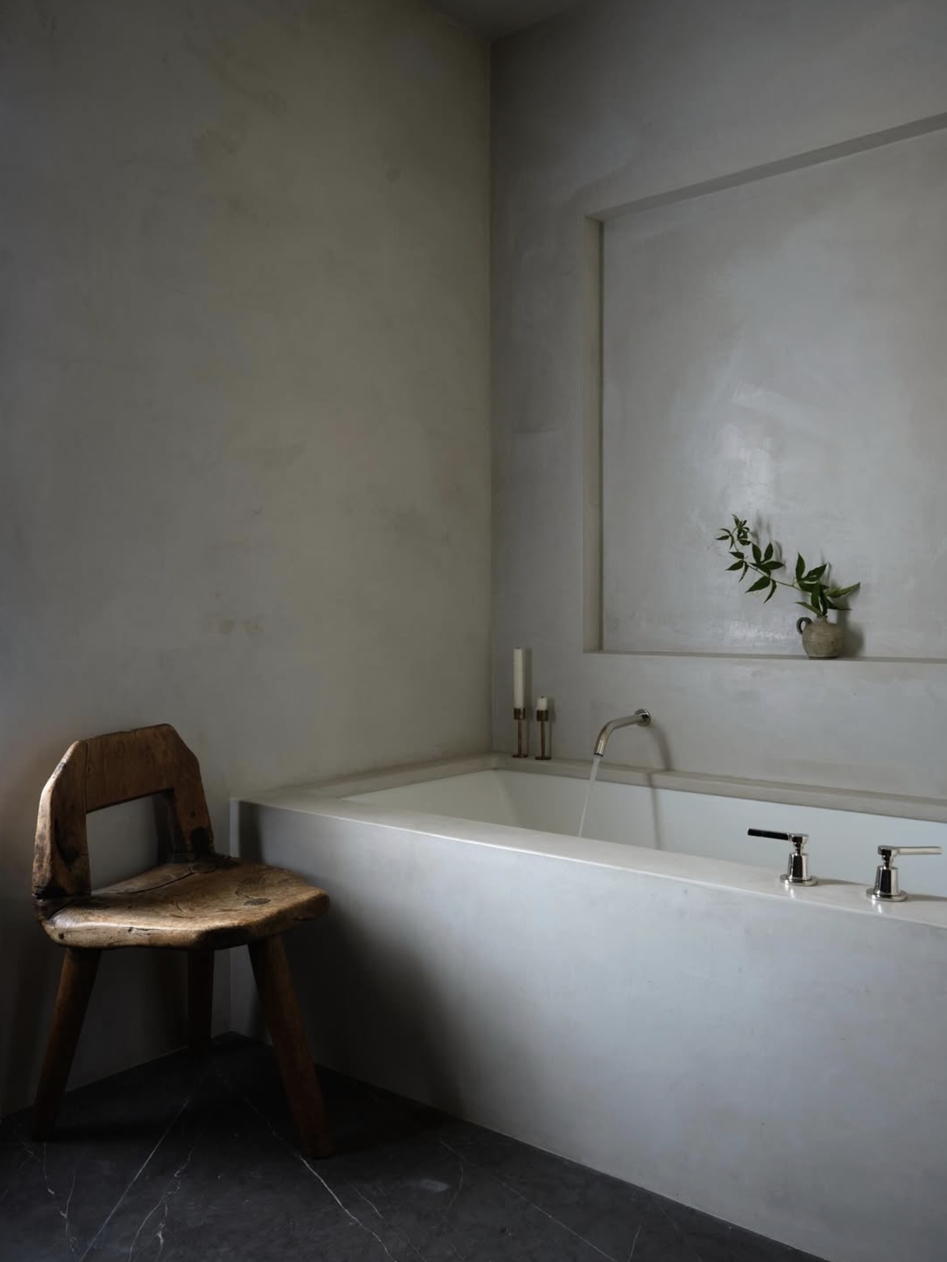 Private Residence      
Interior Design by Hunt Architecture    
Photographed by Lindsay Brown