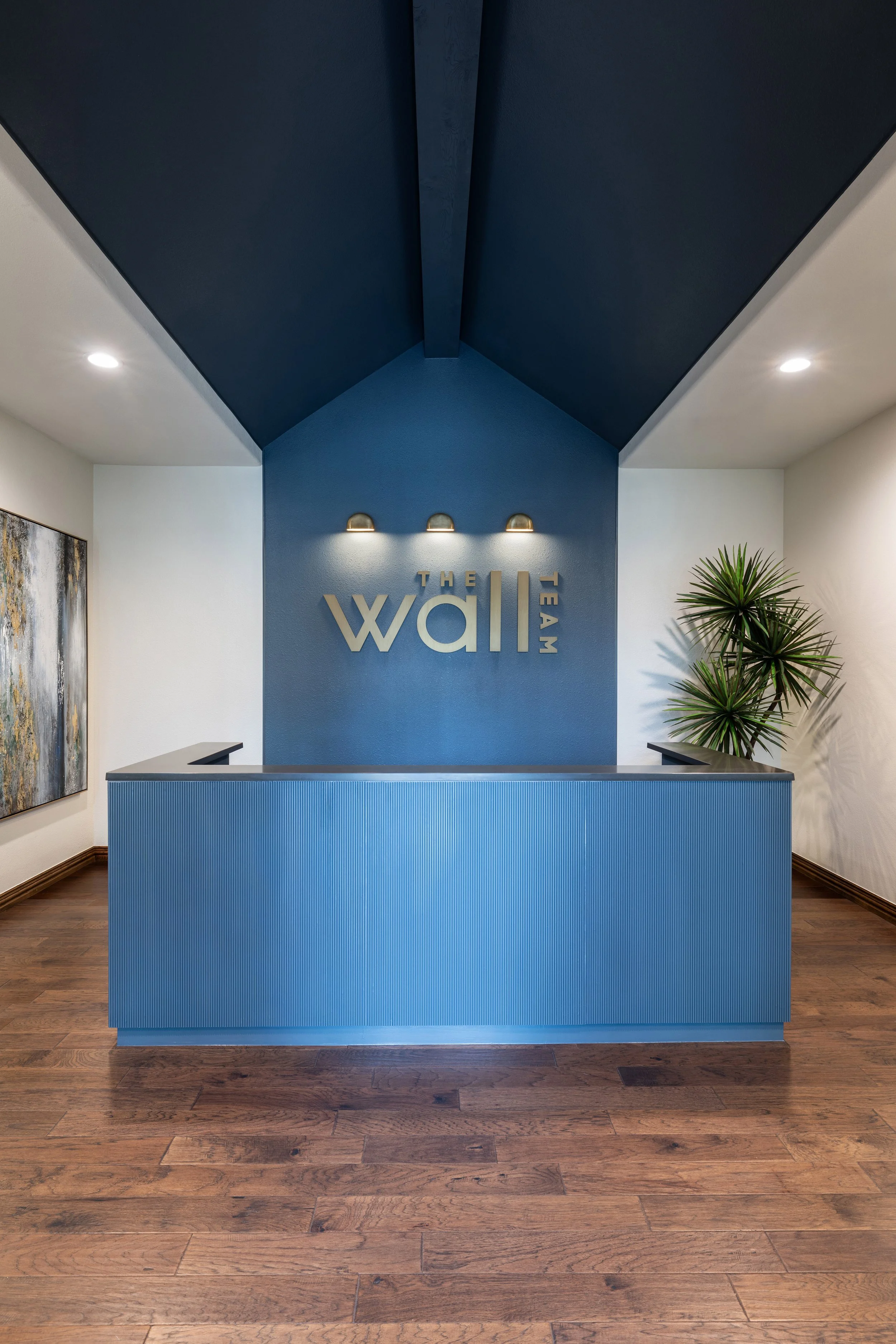 Fort Worth Interior Designer, Interior Design, Fort Worth dental office interior design,
DFW designer, commercial interior designer, fort worth commercial project, commercial
finish selections, custom millwork, upscale commercial interiors, custom fr