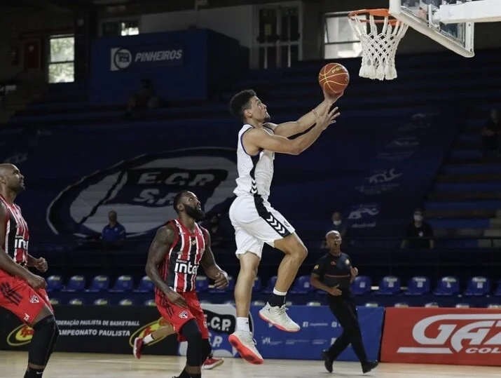 AU alumnus Monteiro shines in professional debut