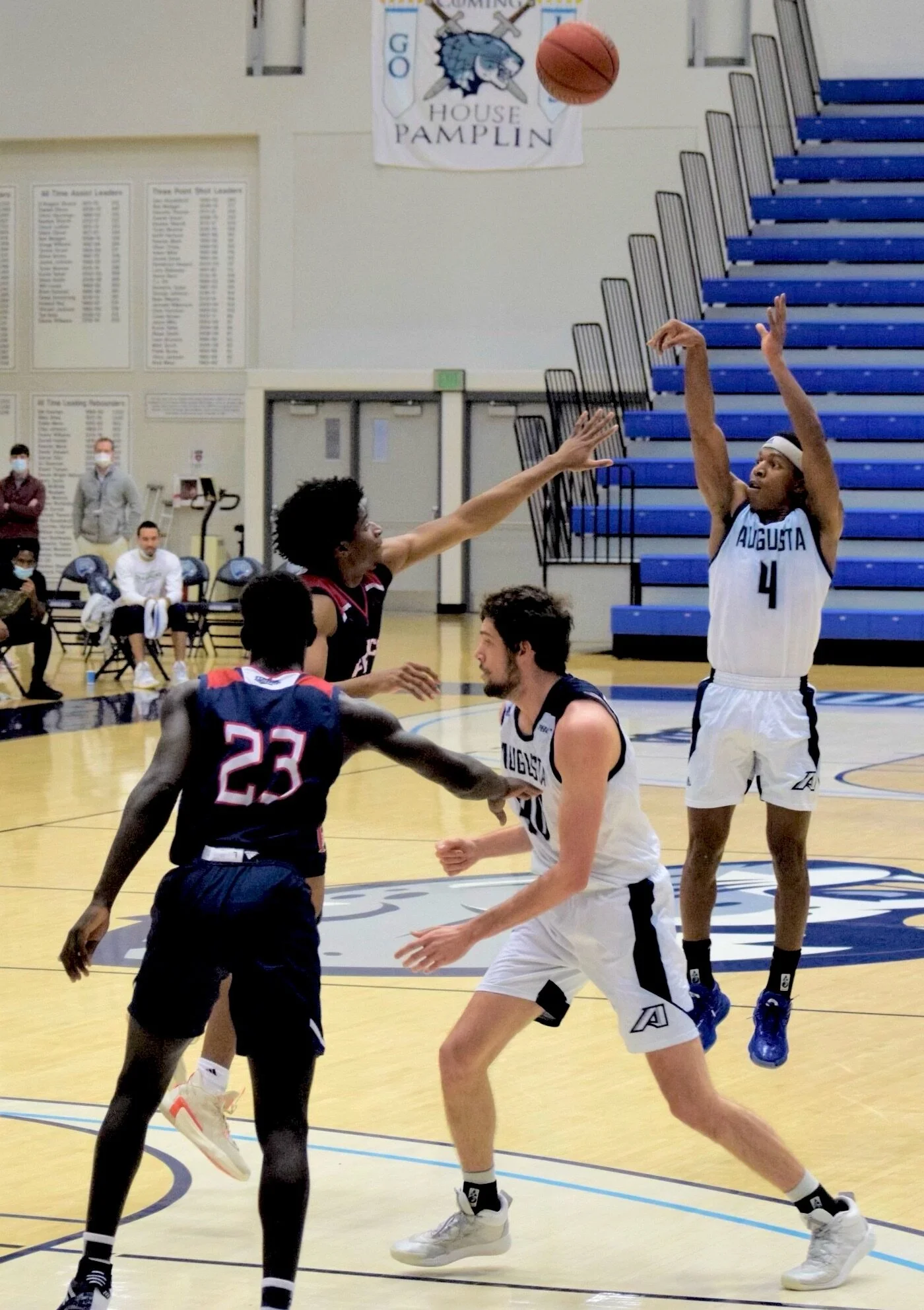 Myers' career night lifts AU past Francis Marion