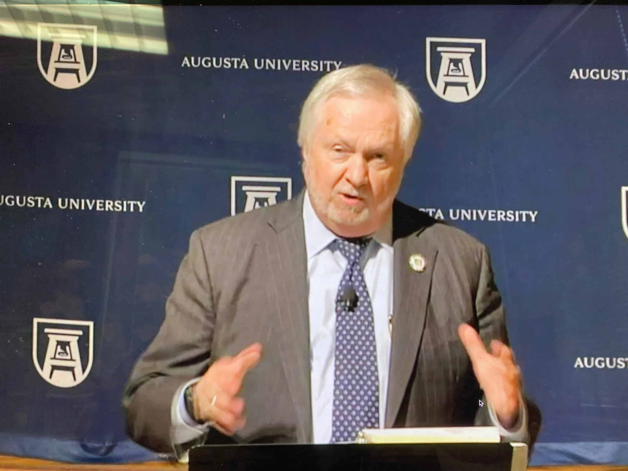 Keel announces most full-time AU employees to receive one-time bonus of $1,000