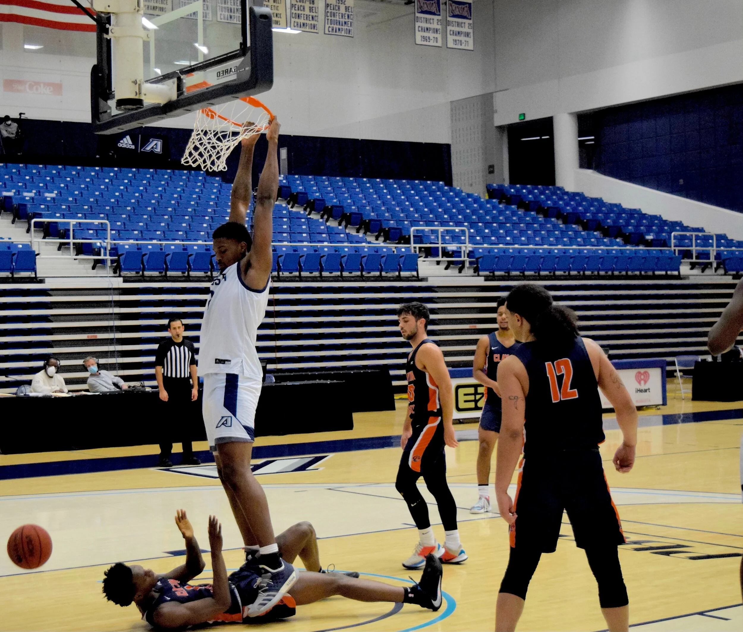 Augusta men's basketball team routs Clayton State on Senior Night