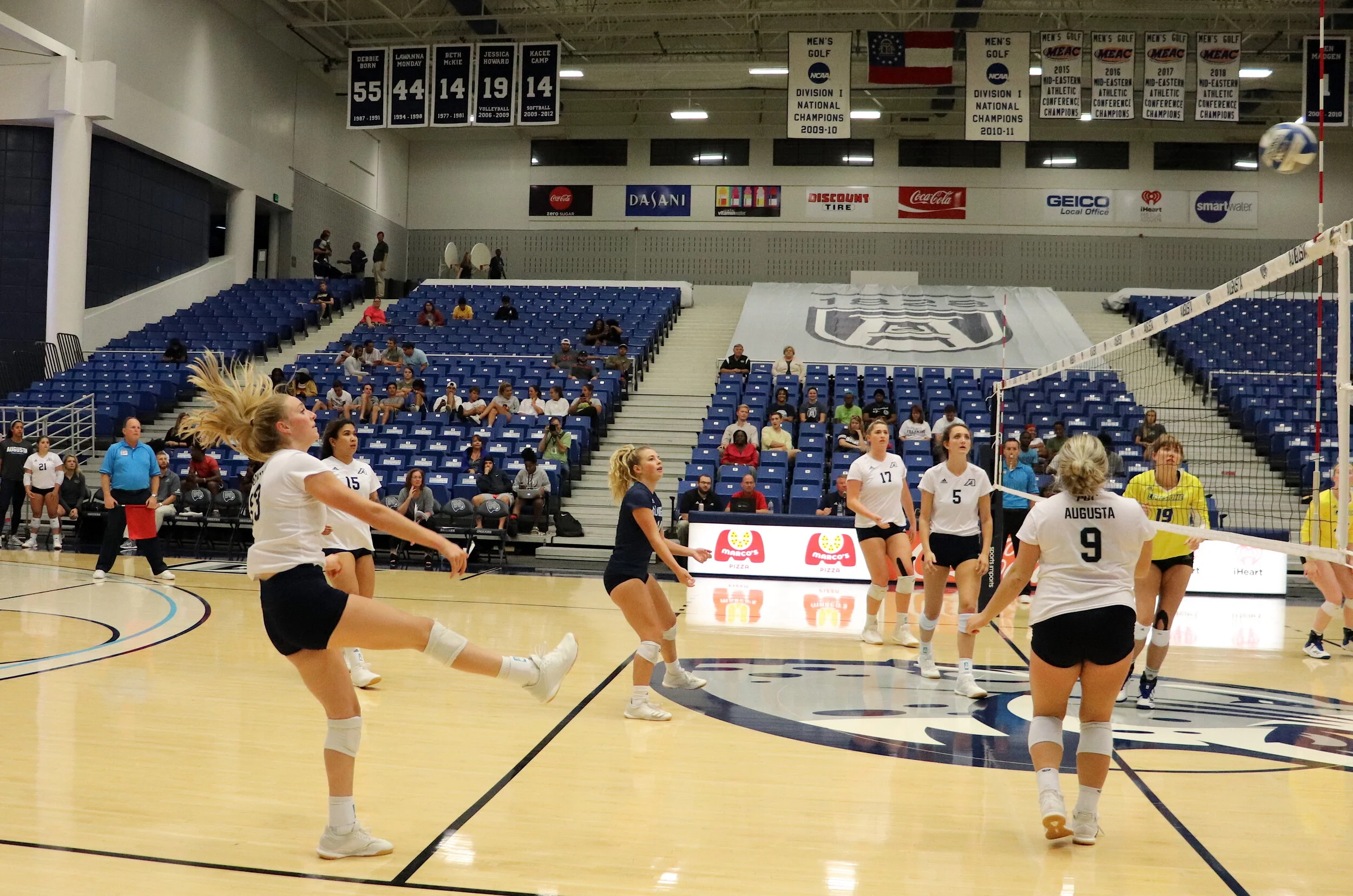 Augusta beats Francis Marion in final home match of volleyball season