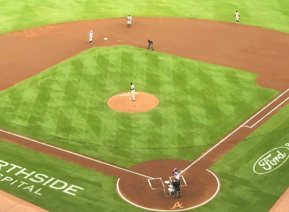 Braves split first two games of World Series, which now moves to Atlanta