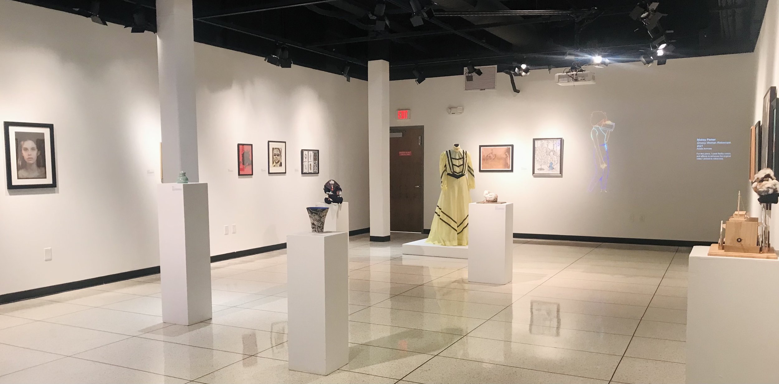  The museum displays and exhibition of various kinds of artwork from students. 