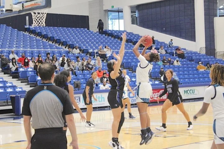 AU women’s basketball team routs Livingstone College, 70-35