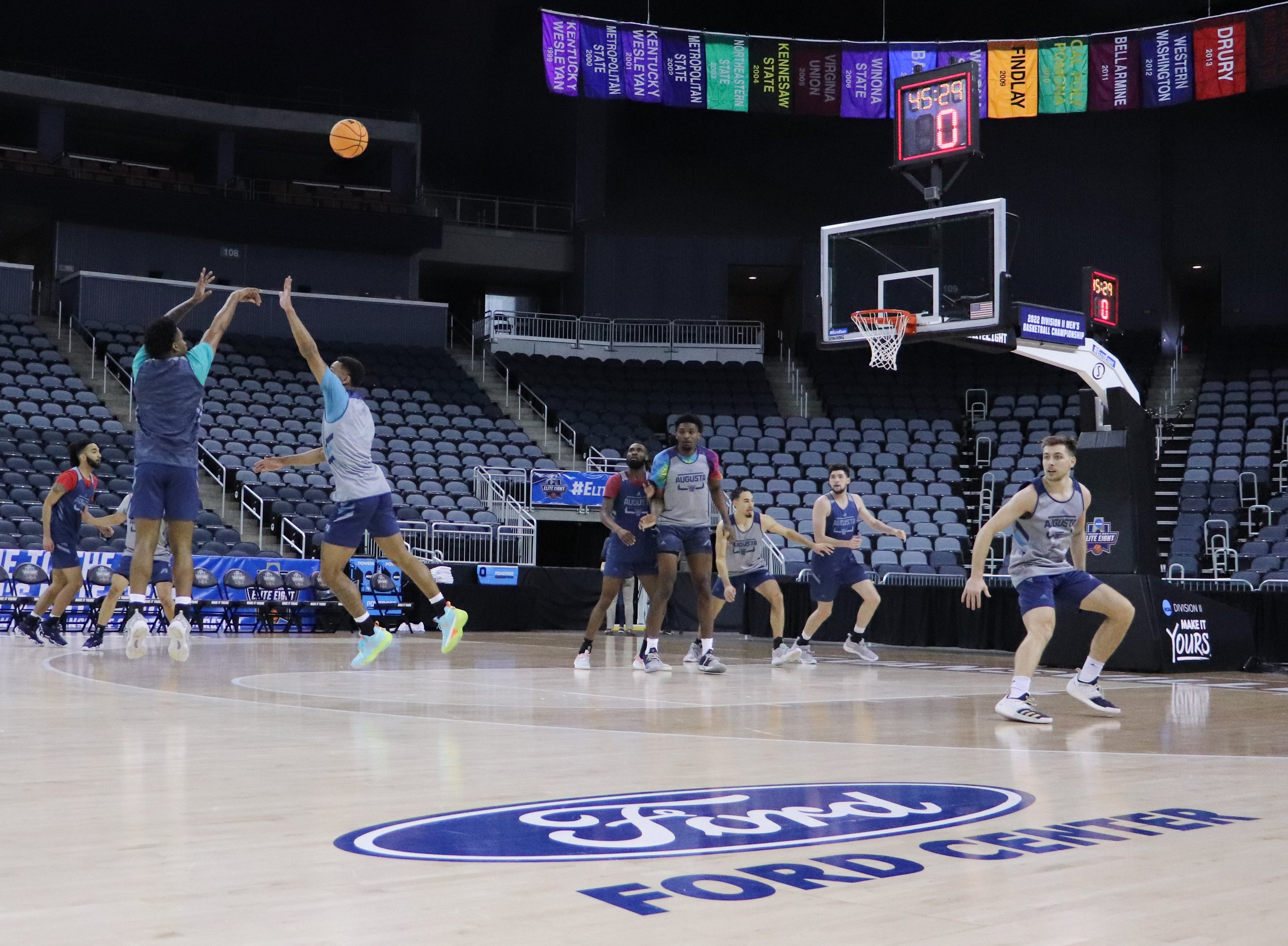 Jaguars prepare for Elite Eight against Chico State on day one in Evansville