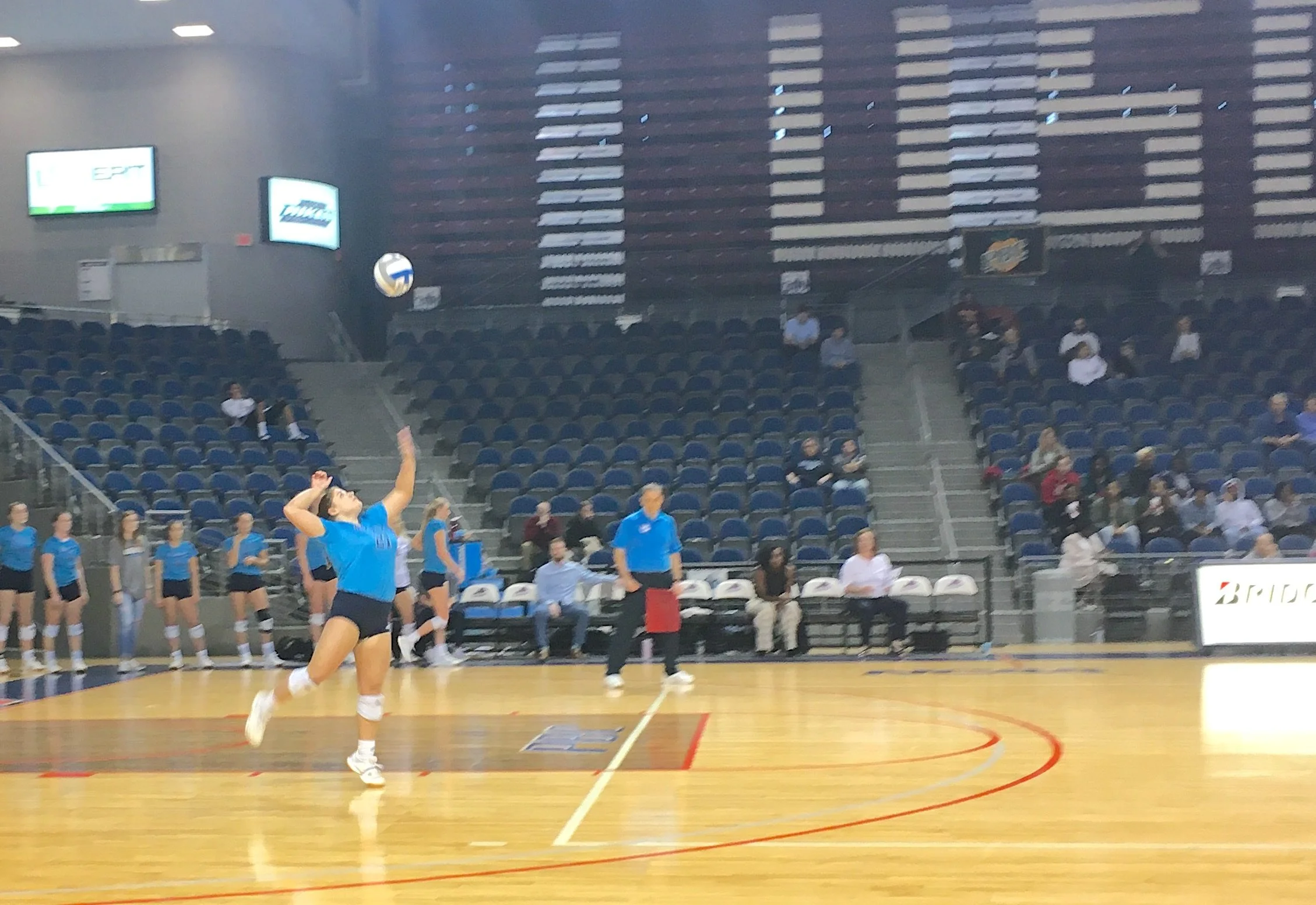 Jaguars' volleyball team begins its season going 1-2 in Florida Southern event