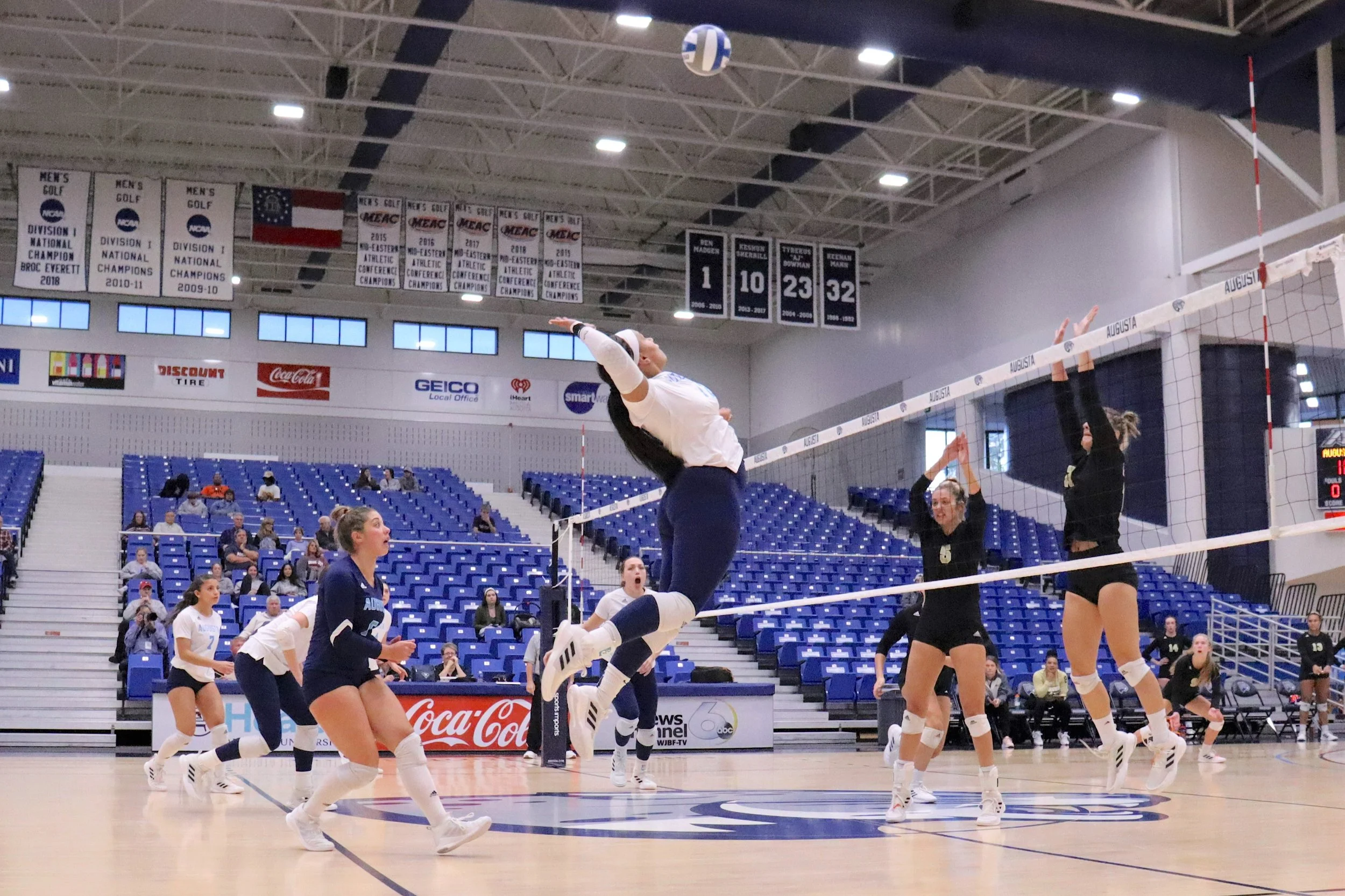 Cleaver leads Jaguar VB team to victory over UNC Pembroke in five sets