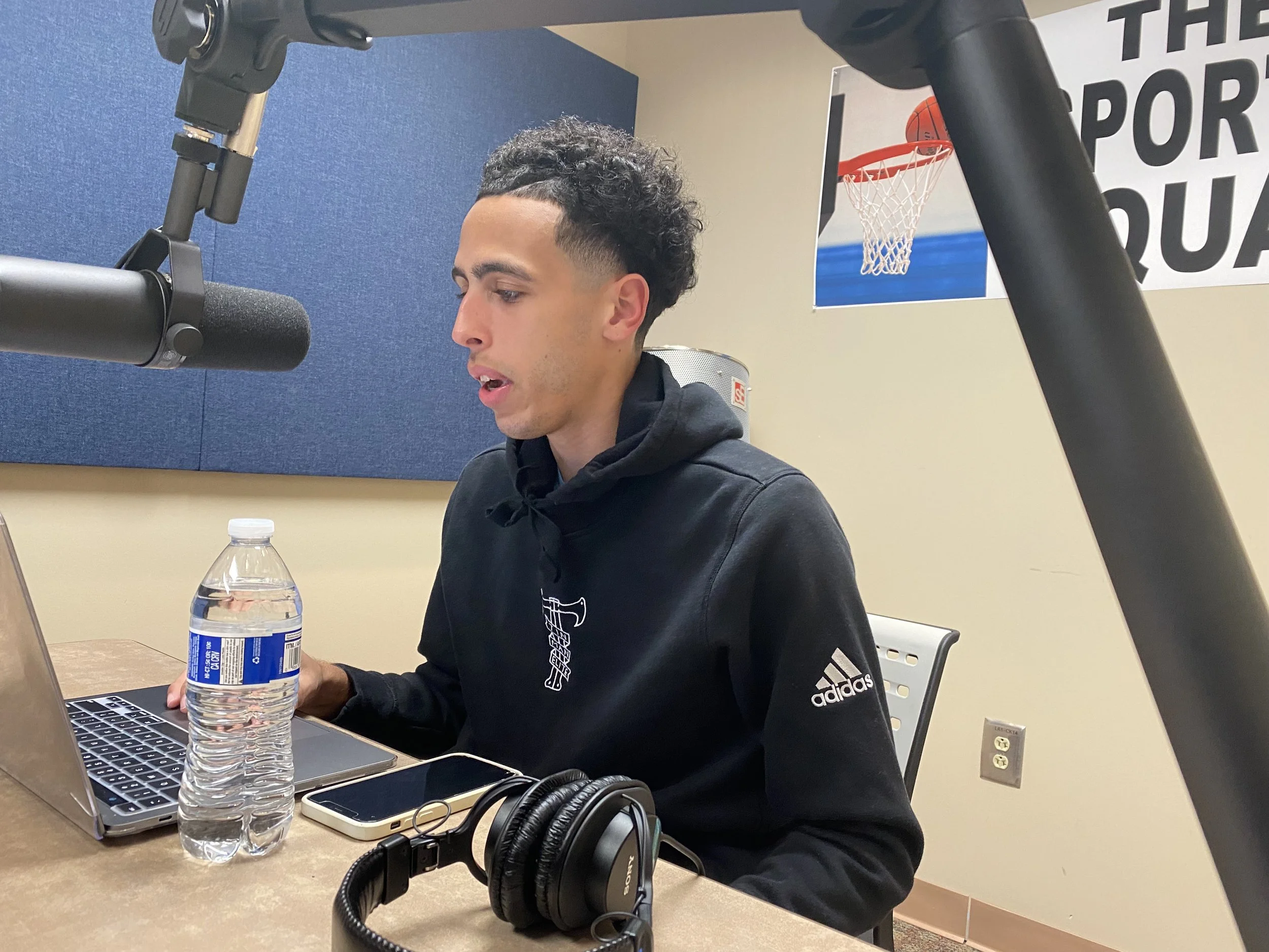 Sports Squad discusses basketball, baseball, softball, golf and tennis