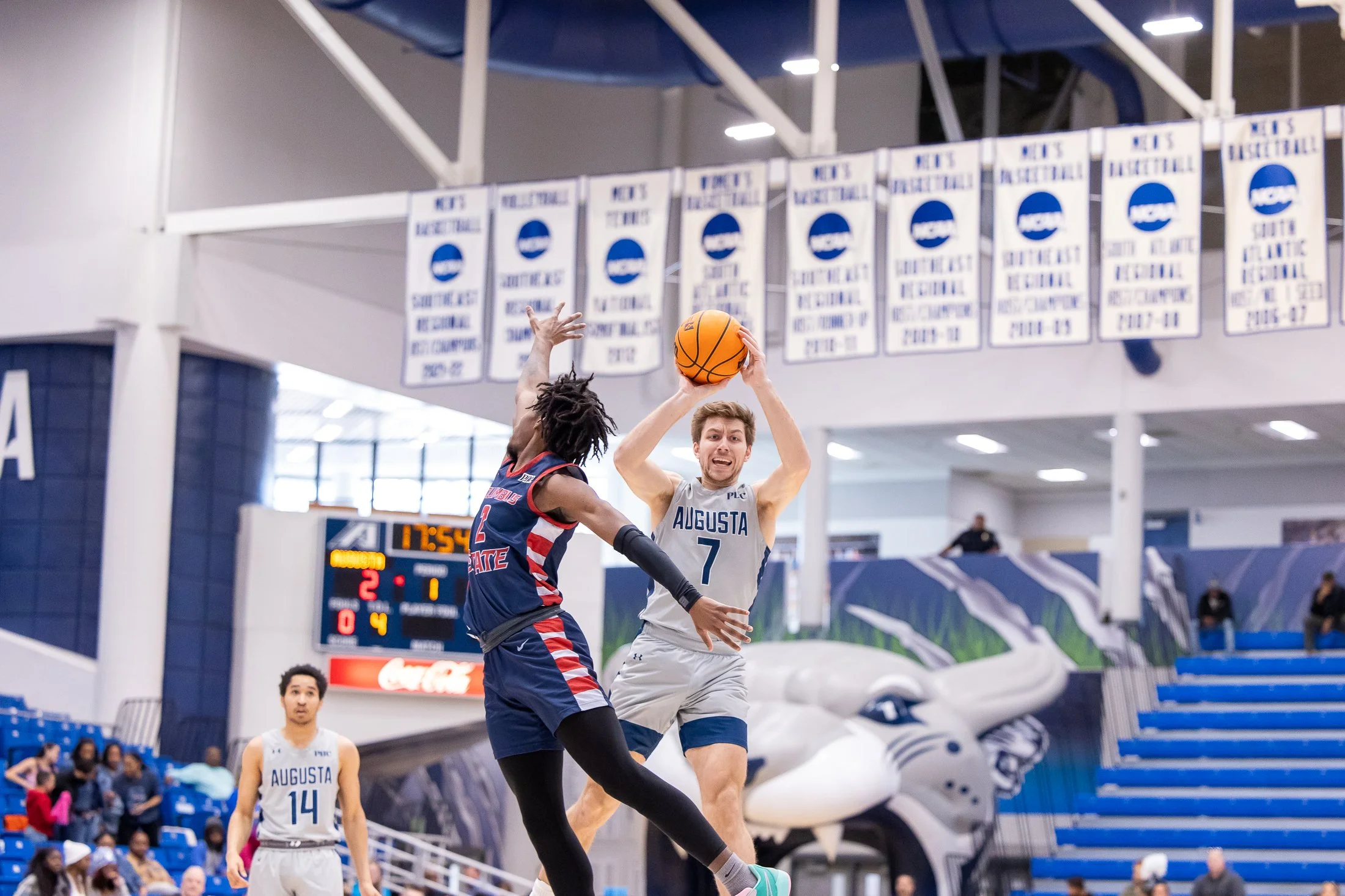 Gardner leads AU men past Columbus State; Phillips paces Jag women to victory