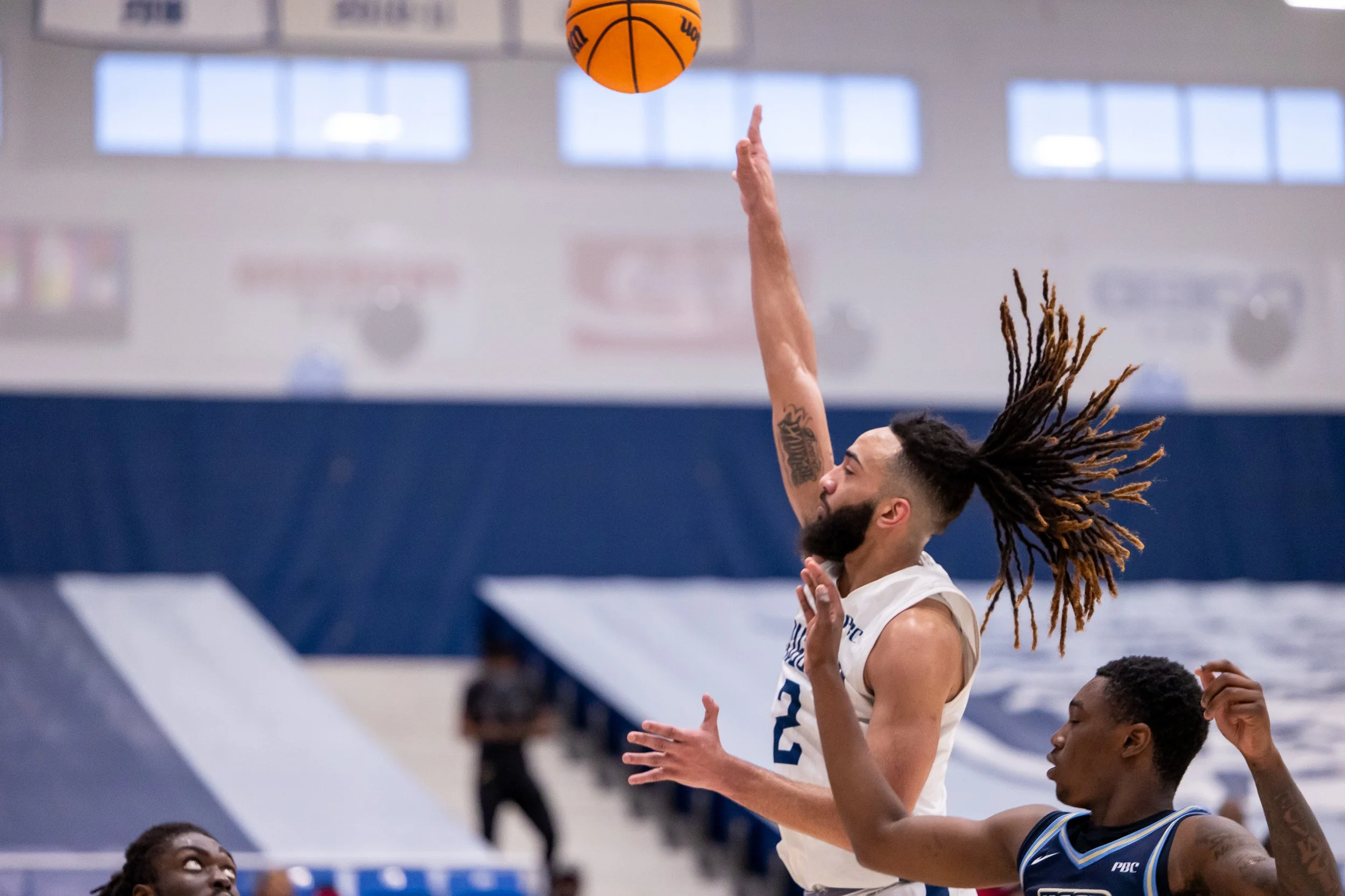 Gardner’s 29 points lead Jaguars to victory over USC Beaufort; women win fourth straight