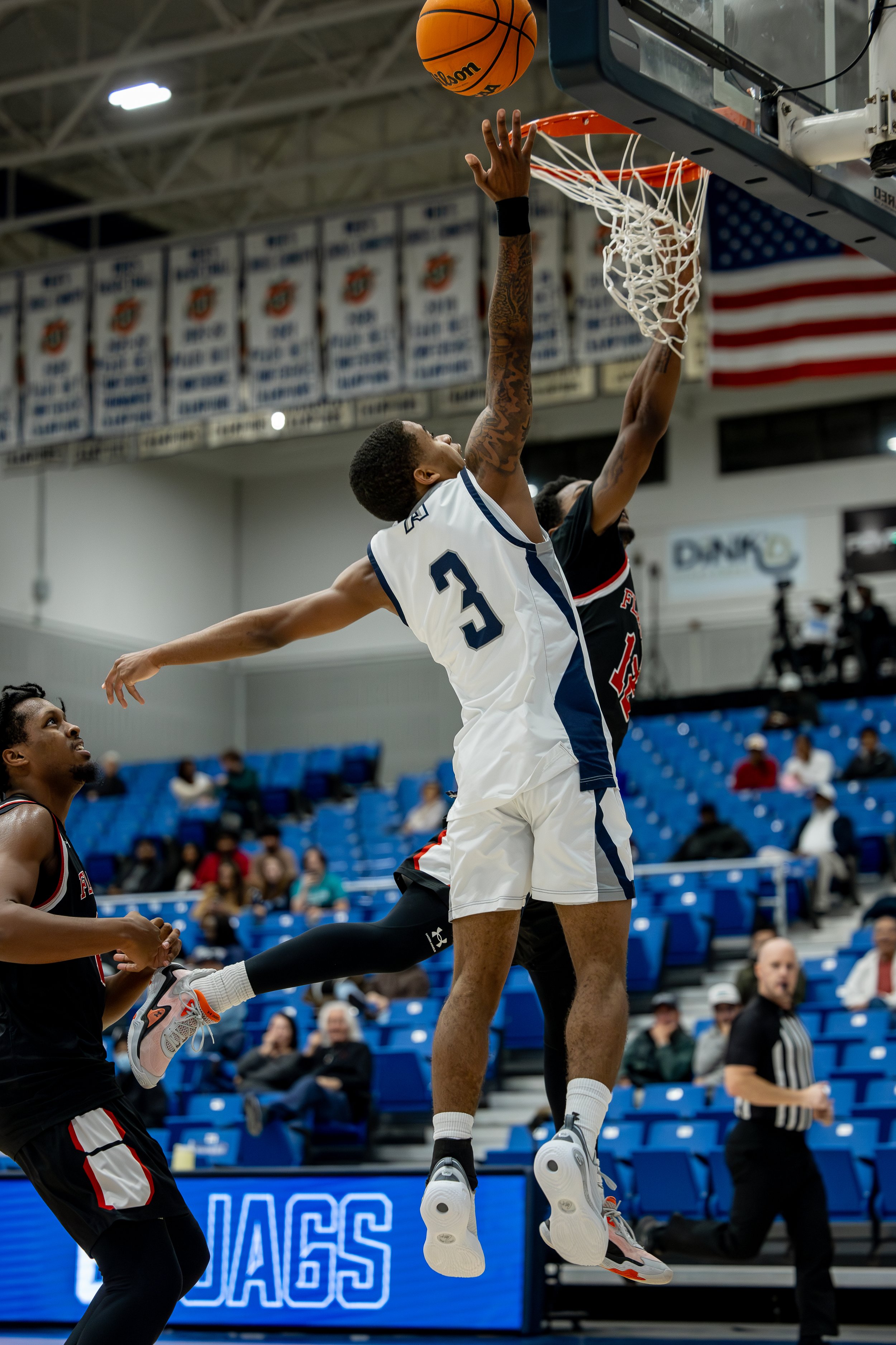 Behind a balanced attack, AU takes down Clayton State 