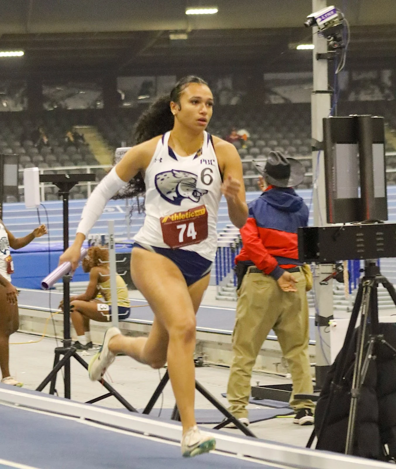 AU's Jourdain finishes second in 5,000 meters at Tryon Banked Invitational