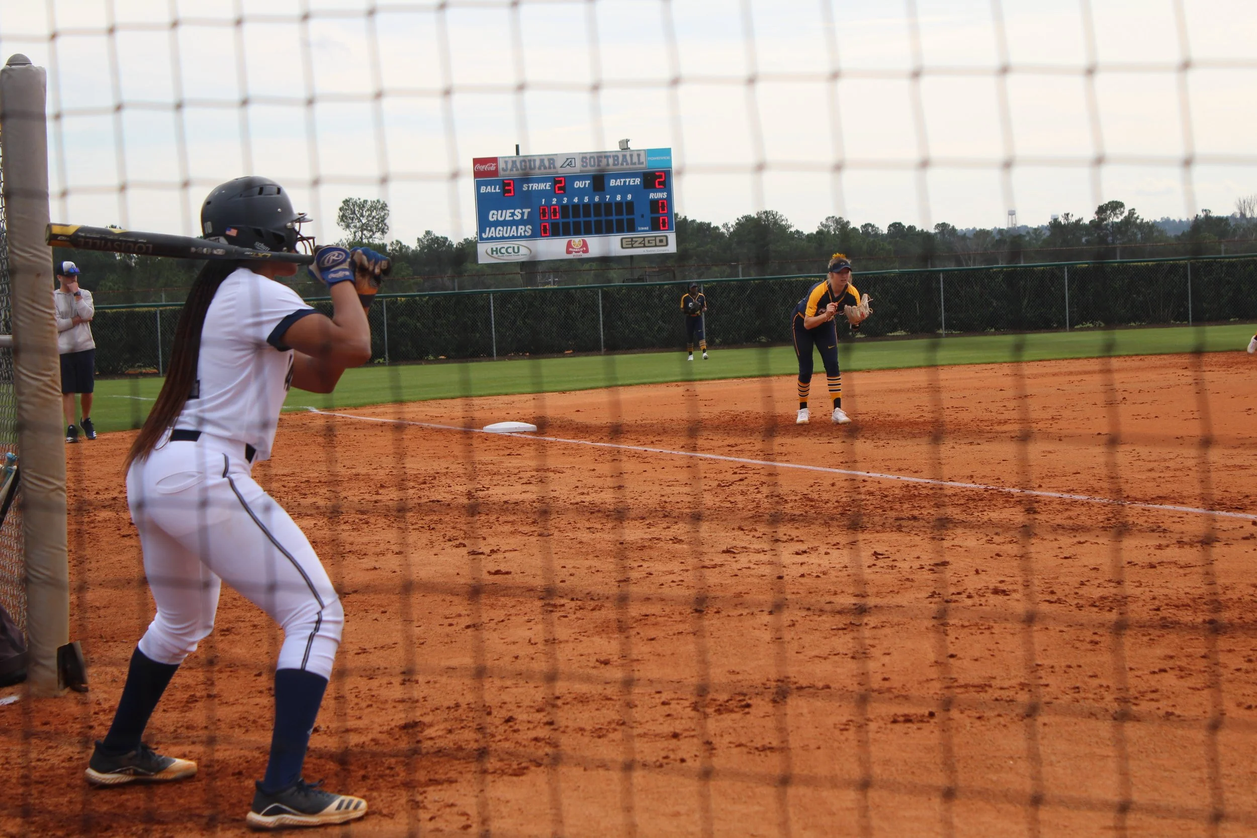 AU softball earns split with Lenoir-Rhyne