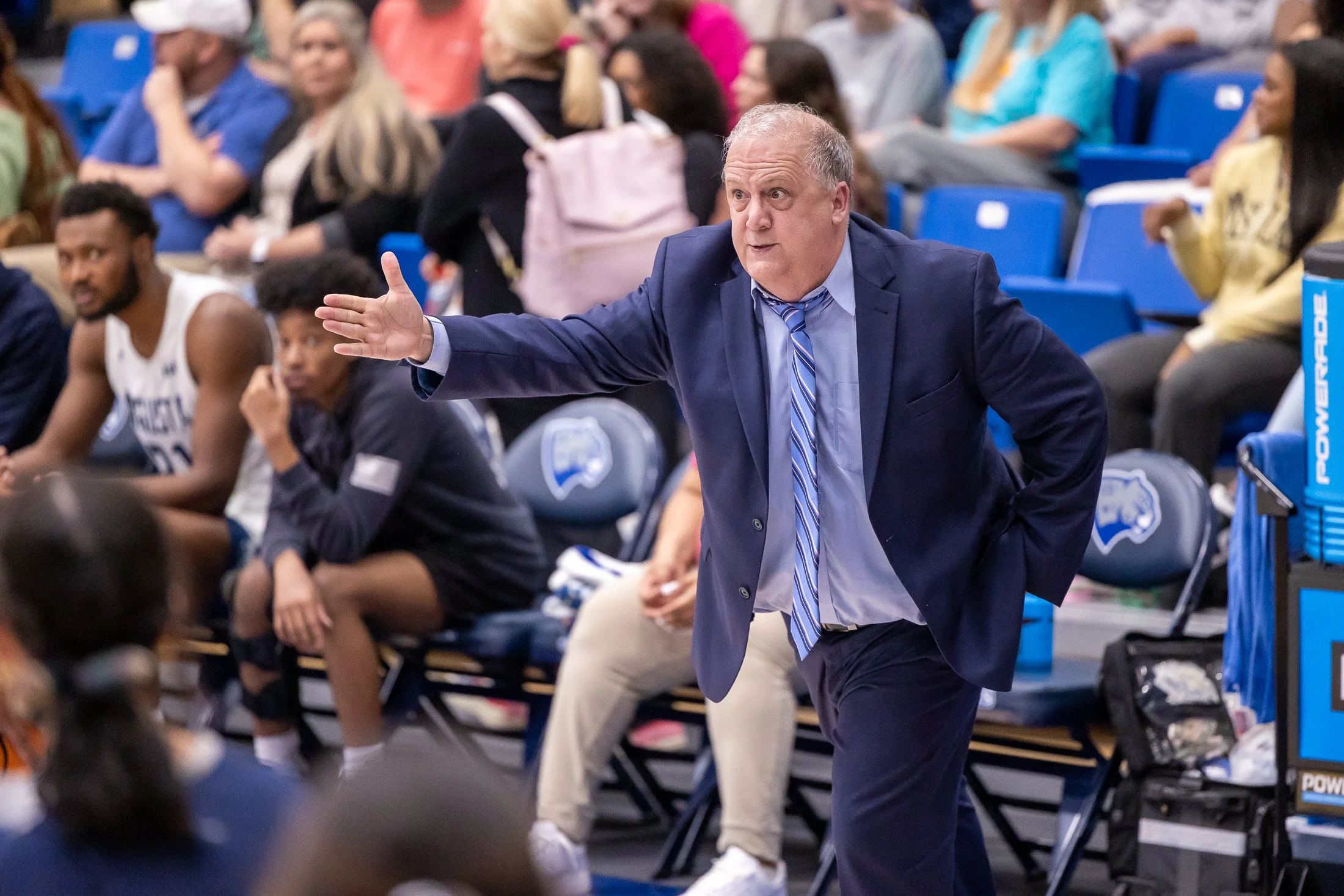 Metress gets career win No. 600 as Jaguars rout Clayton State