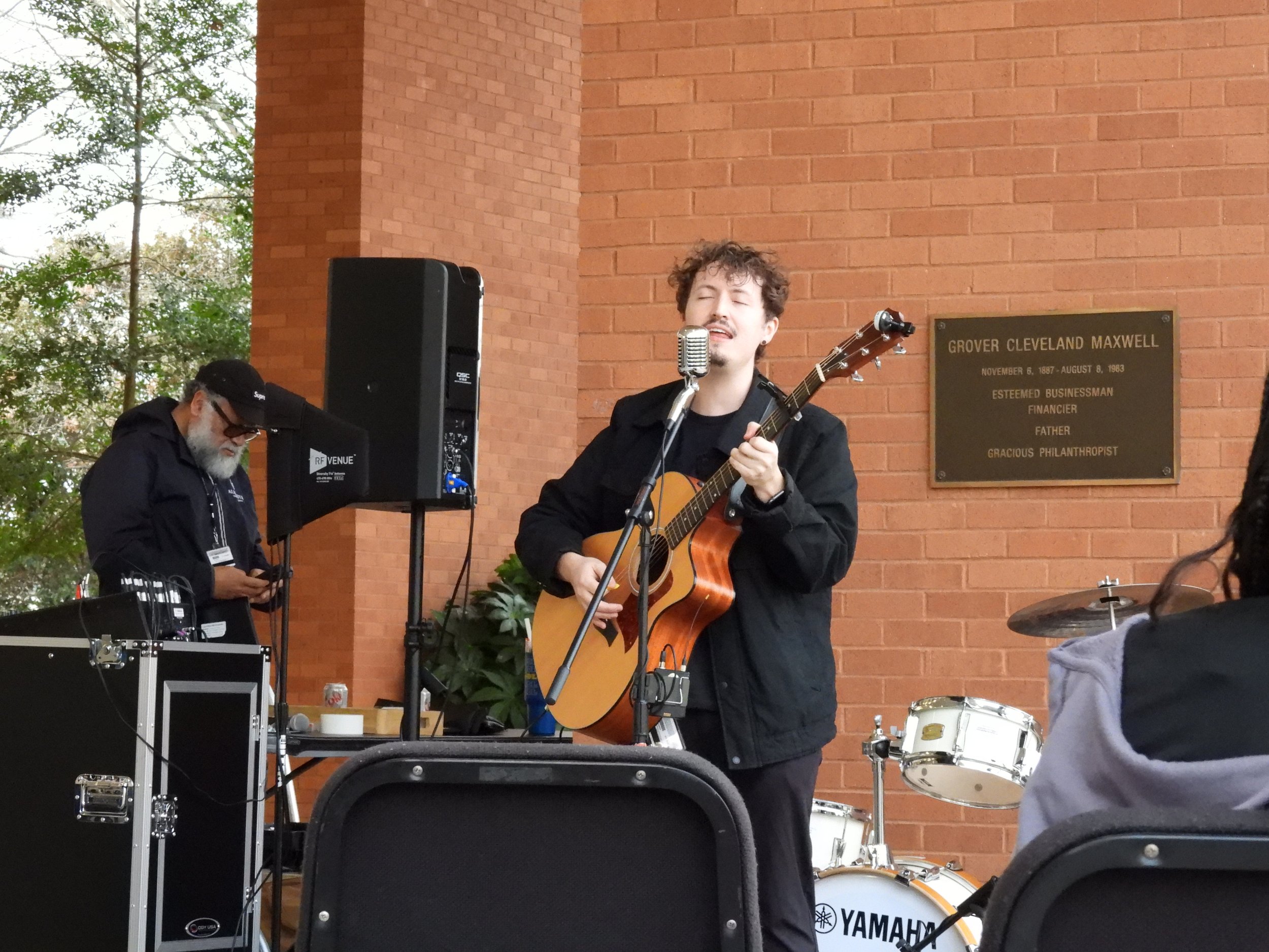 Maxwell Theatre’s last open mic night turns into a family connection