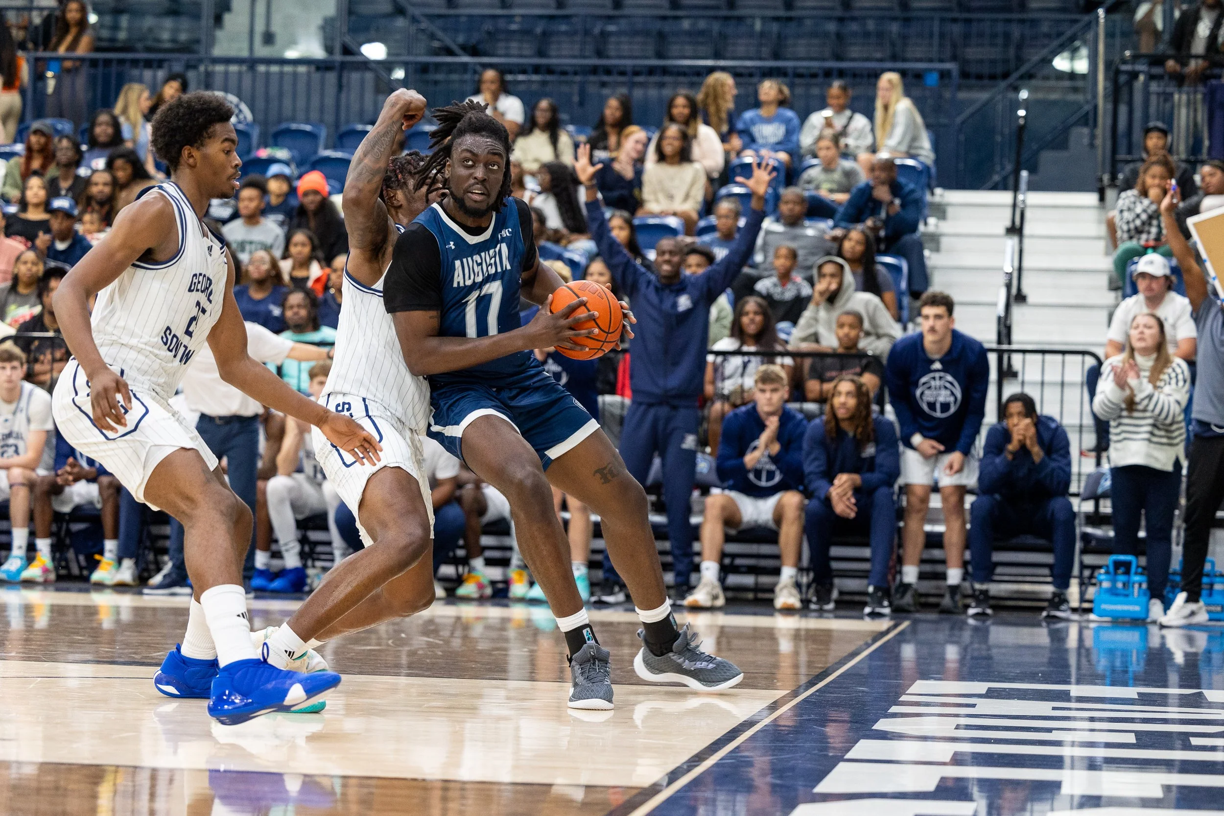 Amadasun signs with Spanish team Gandia