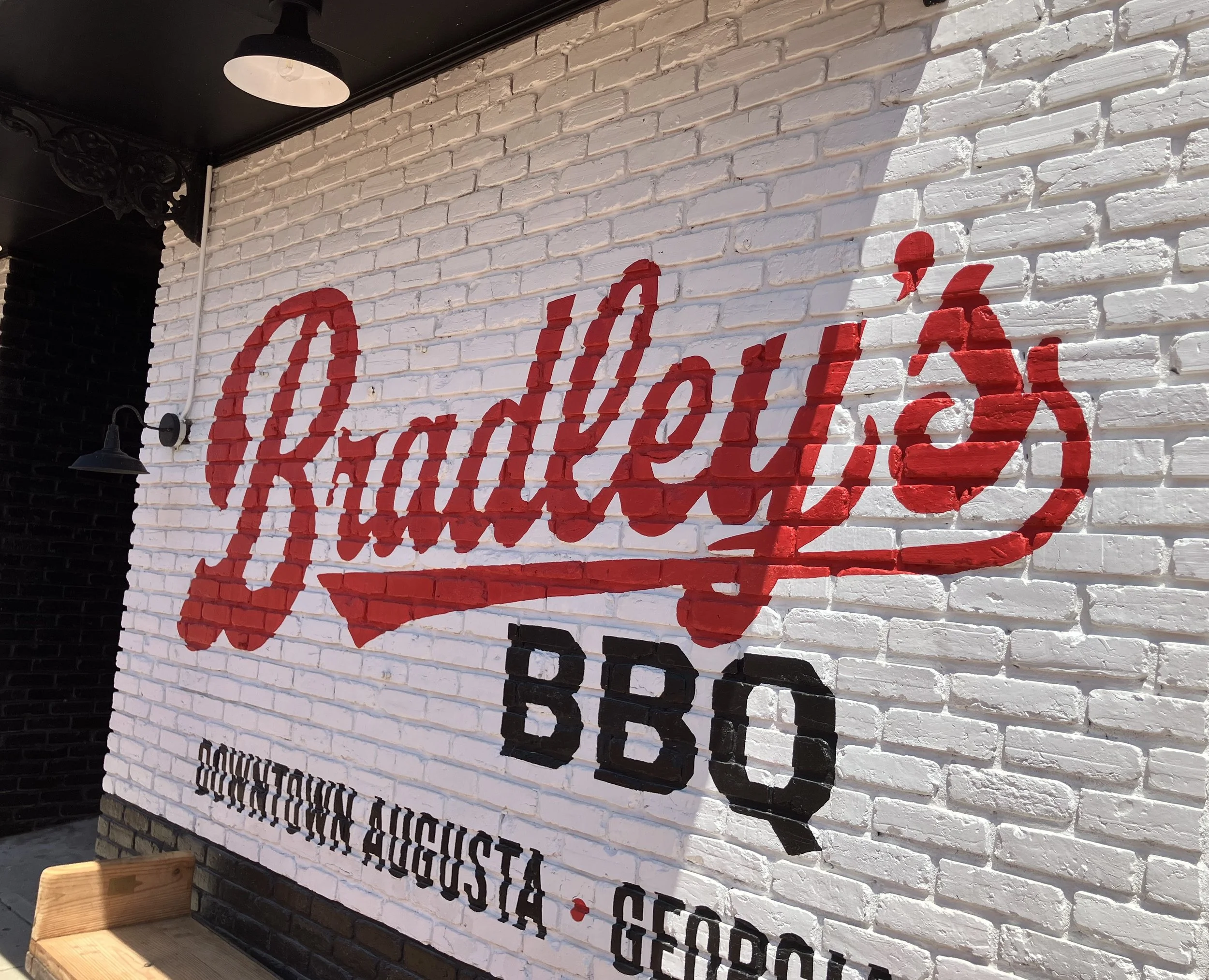 New barbecue restaurant opens on Broad Street